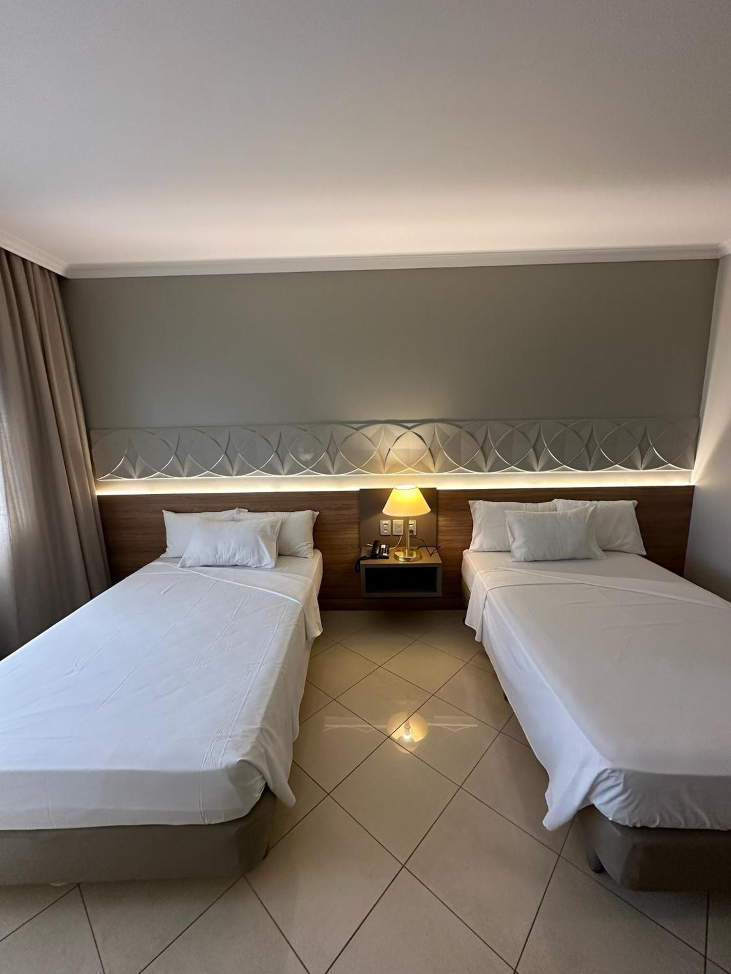 Quarto Deluxe com 2 Camas de Solteiro