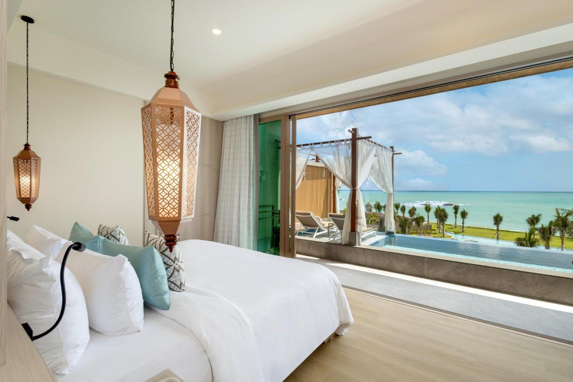 Suite mit Pool und Meerblick