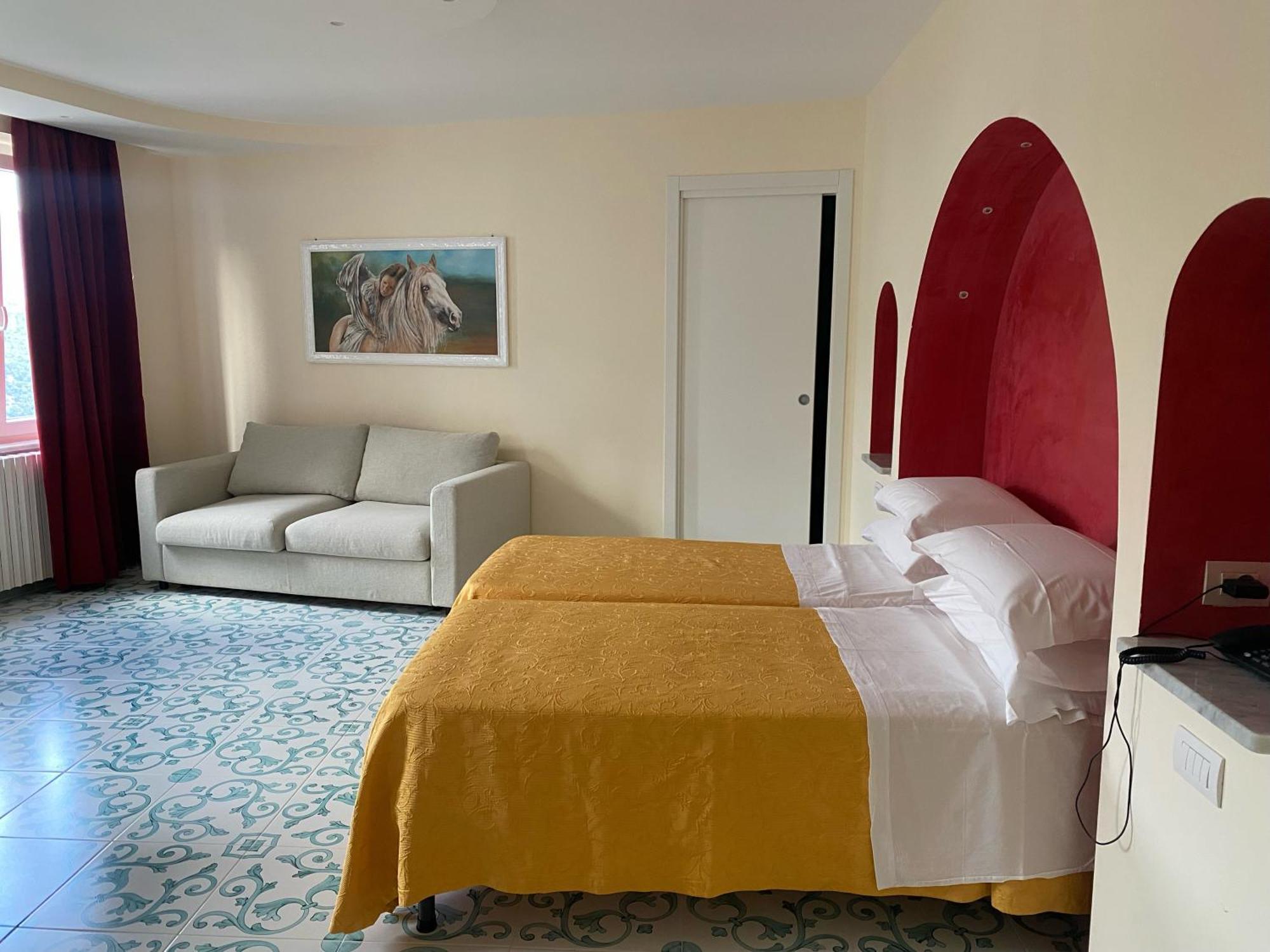 Deluxe Double or Twin Room