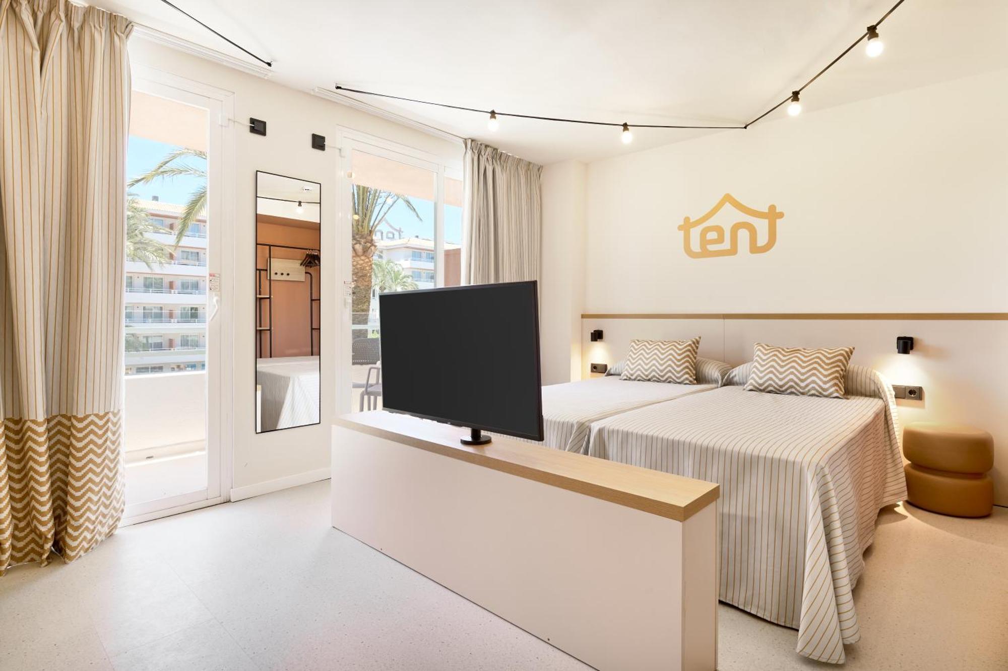 Loft Room with Pool View (2 Adults + 1 Children) with Unlimited Brunch