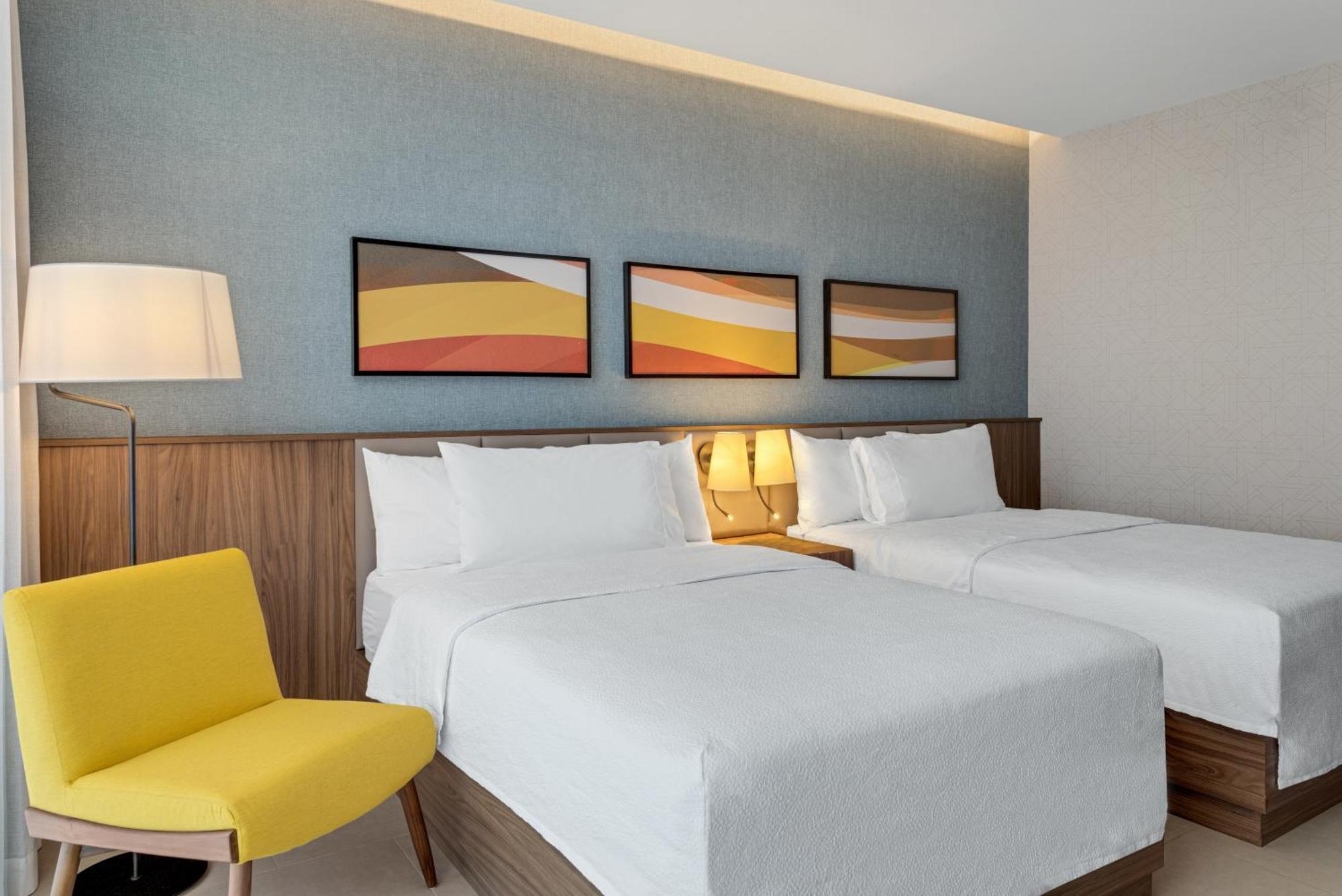 Double Room with Two Double Beds and Mountain View