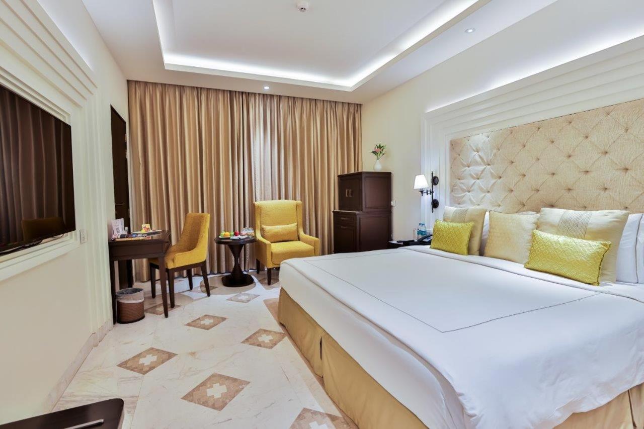 Superior Room City View King Bed