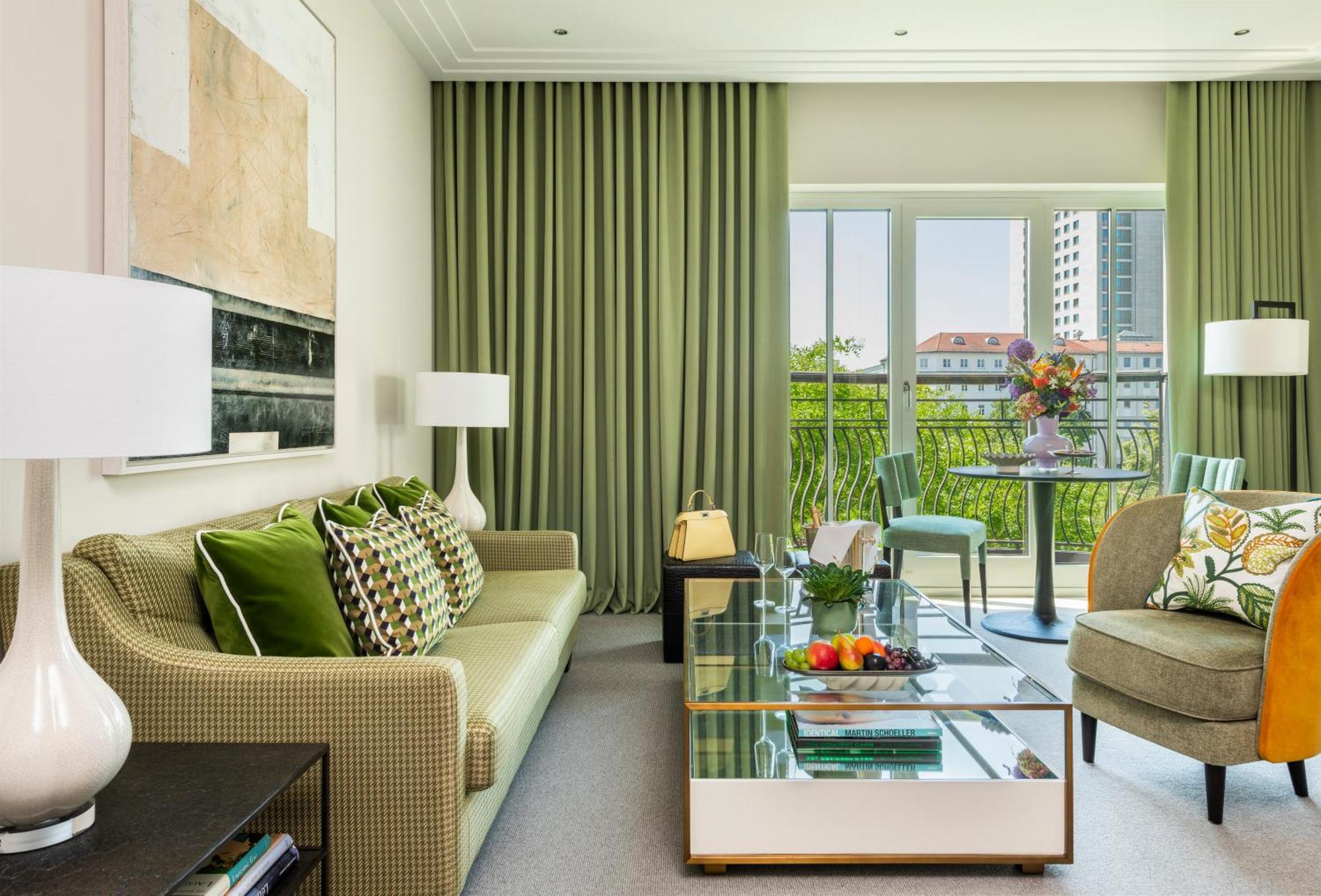 Suite City View