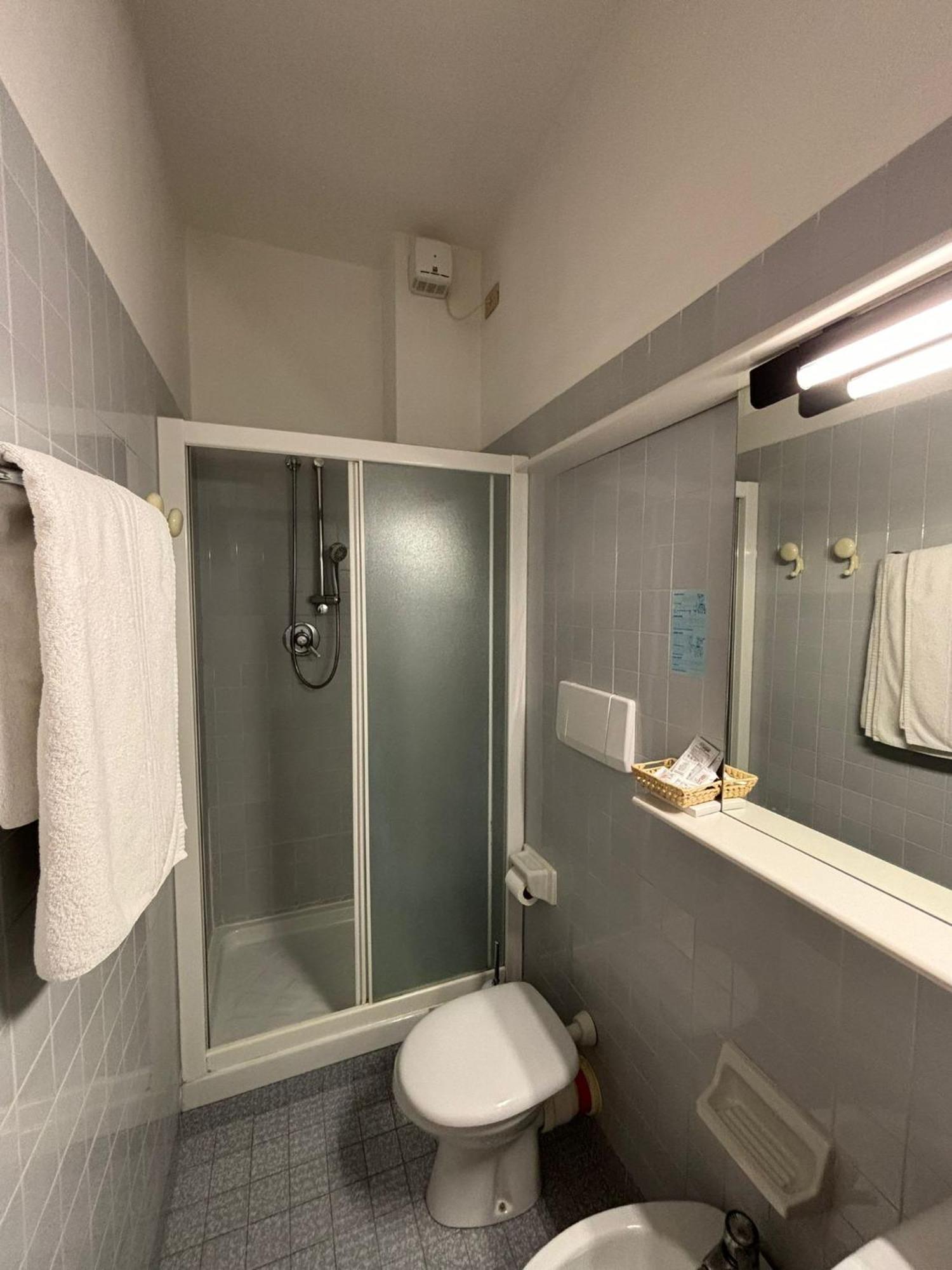 Economy Double or Twin Room,1603745268:JPEG