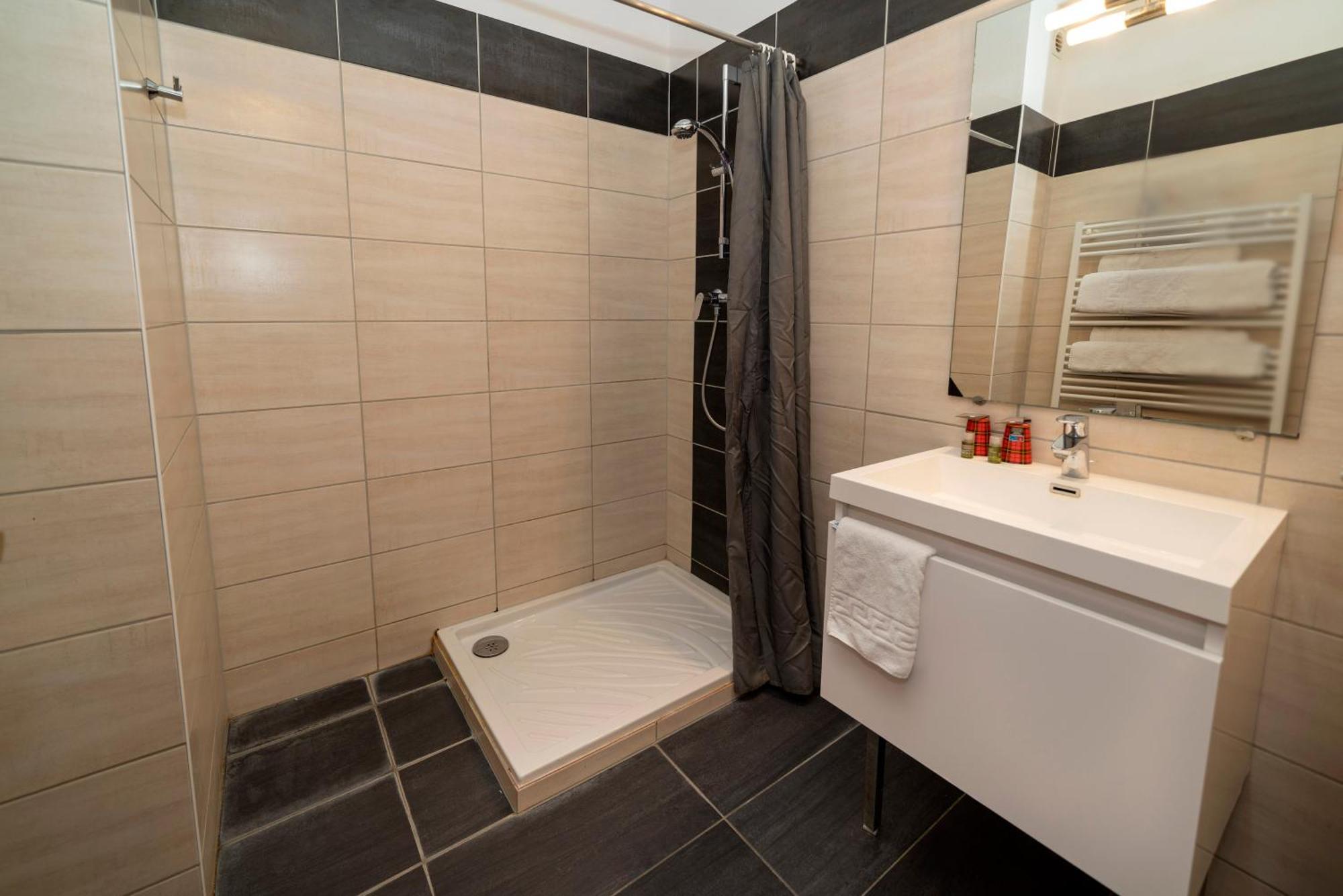 Chambre Simple Standard avec Balcon