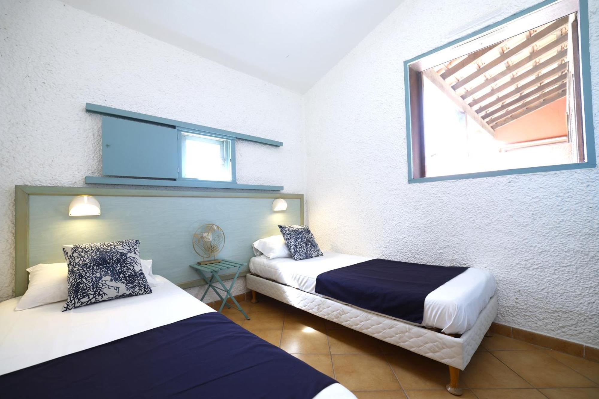 Triple Room,1605213205:JPEG