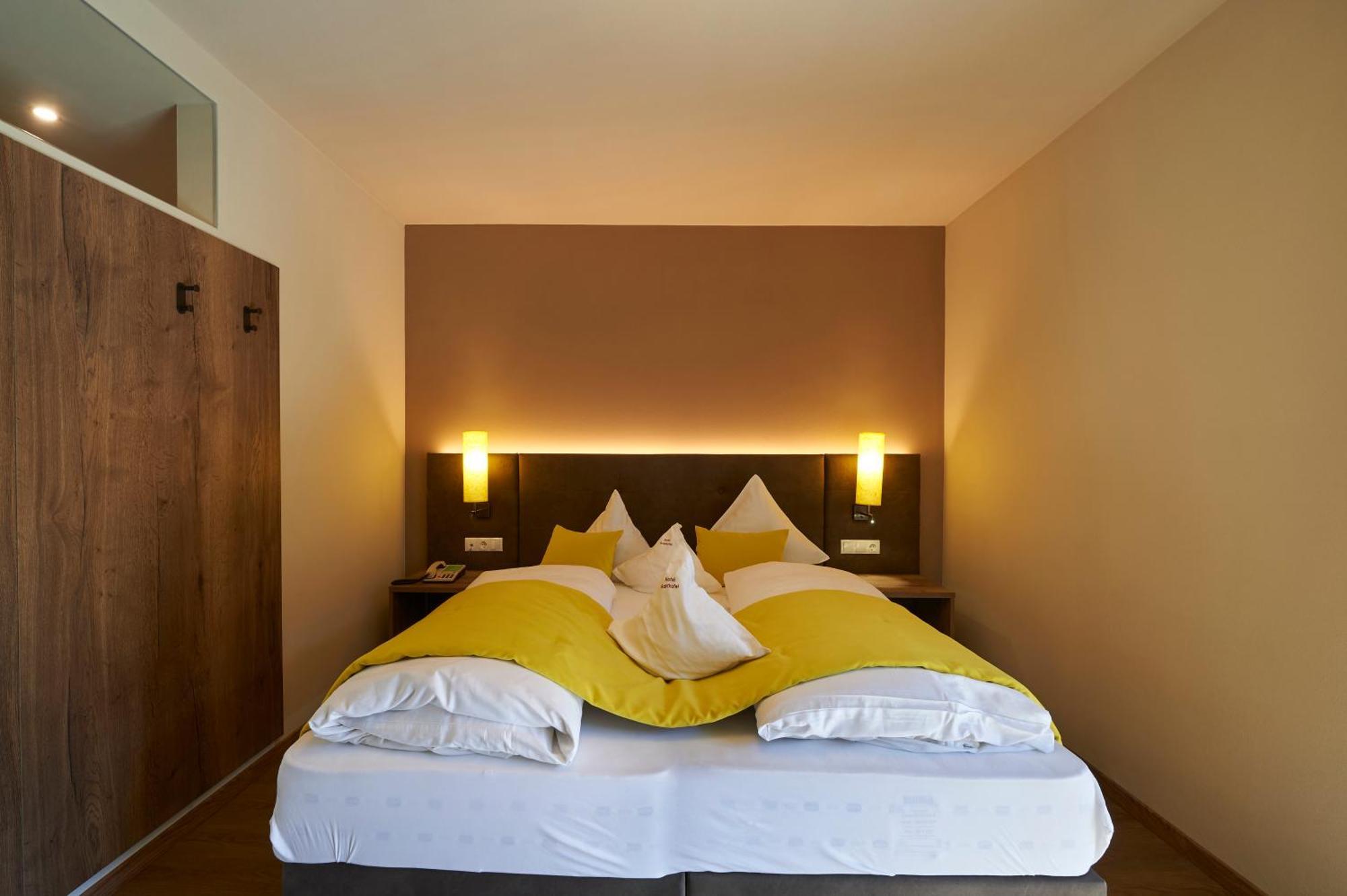 Deluxe Double or Twin Room,1606060082:JPEG