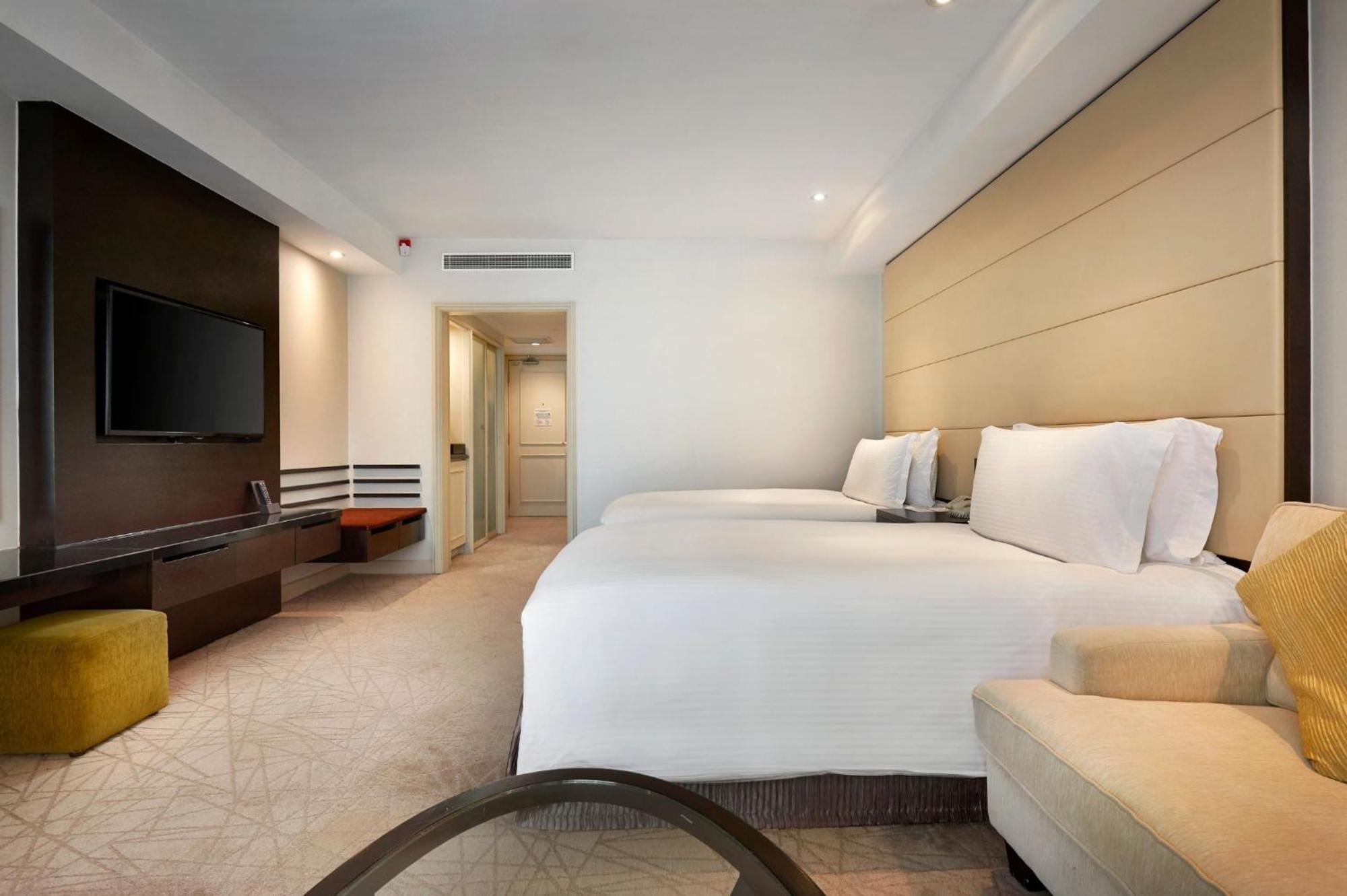 Super Twin Room