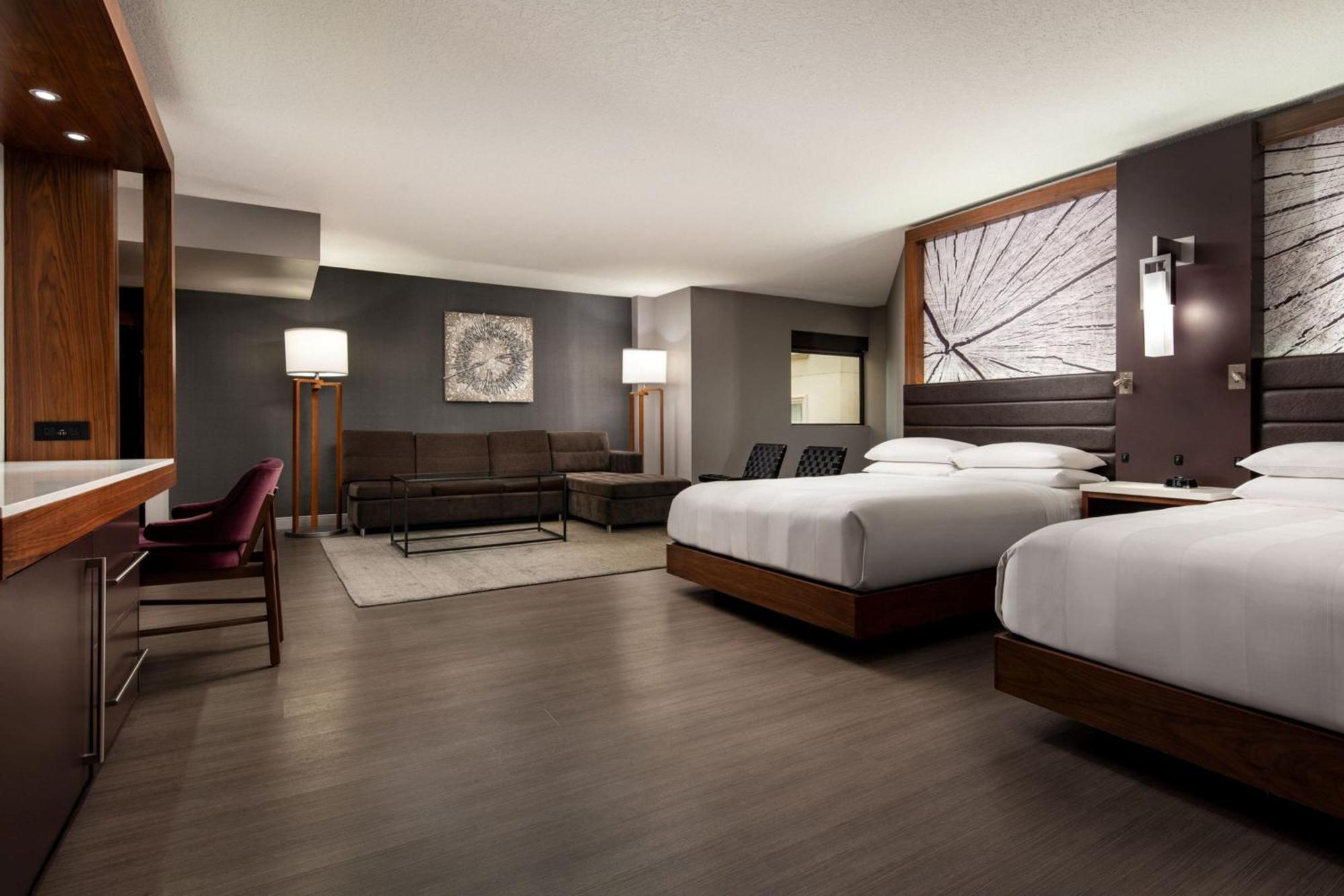Executive Queen Suite with Two Queen Beds