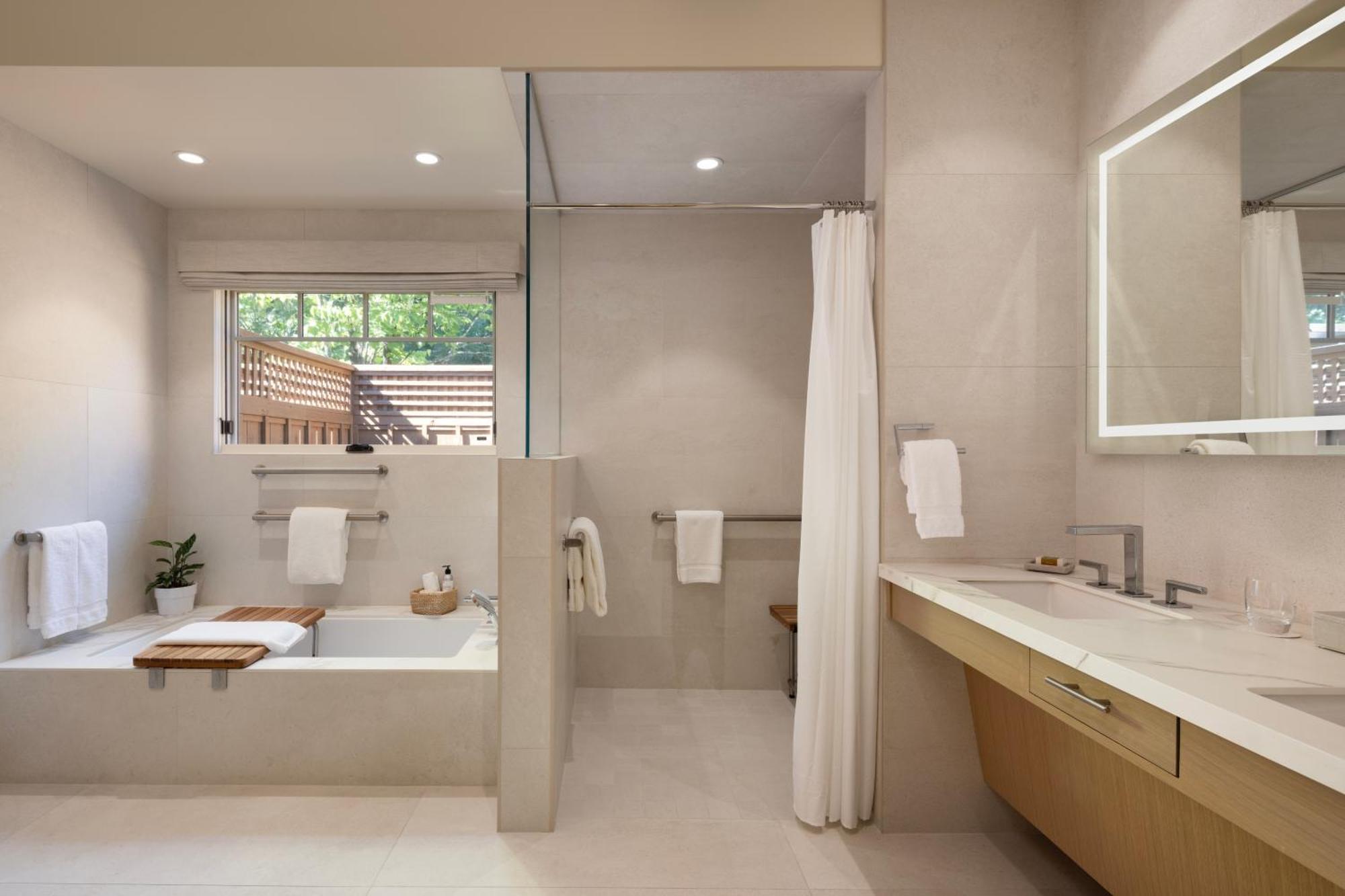 Fairway Guest Room - Accessible