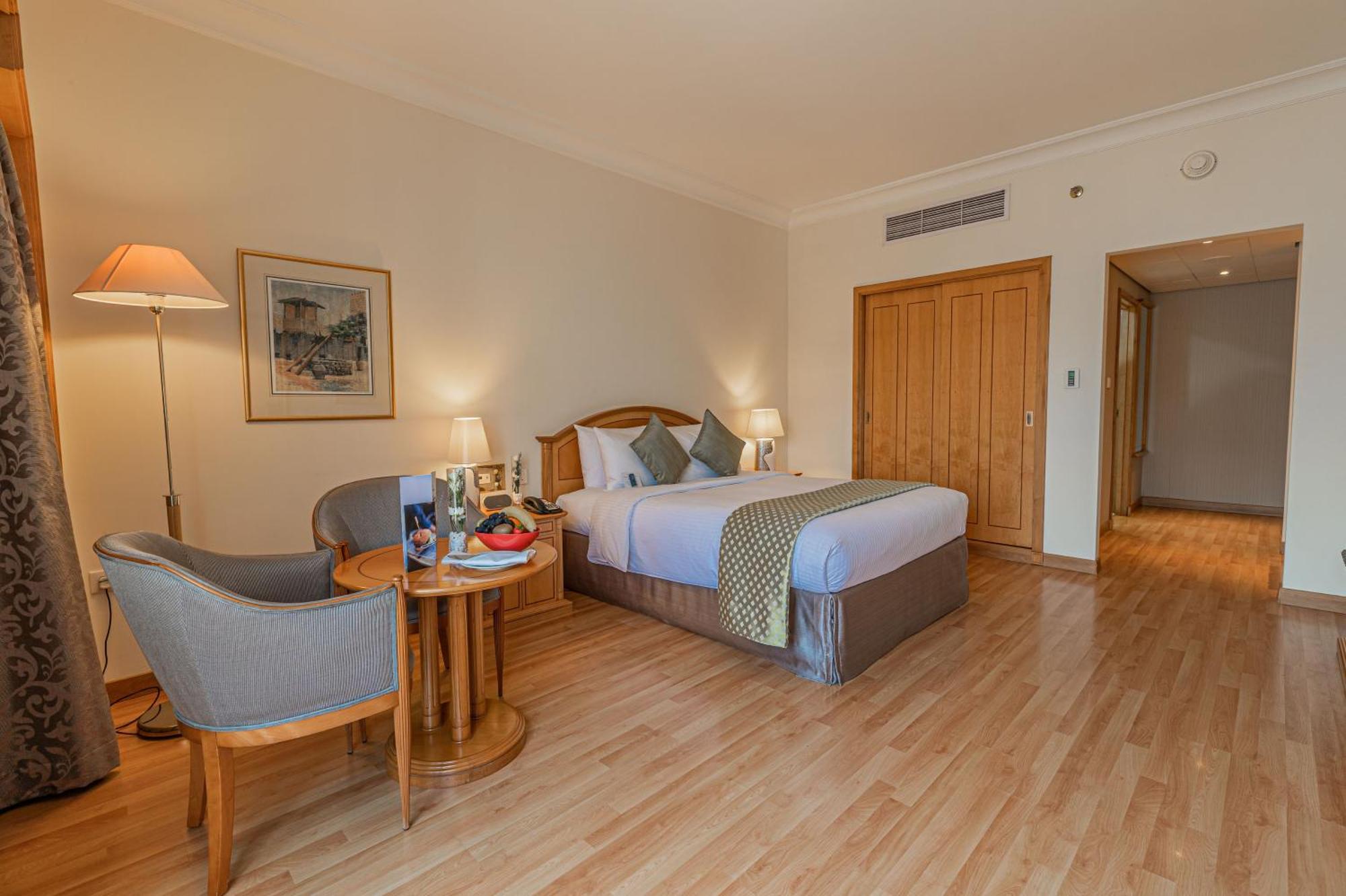 Standard King Room