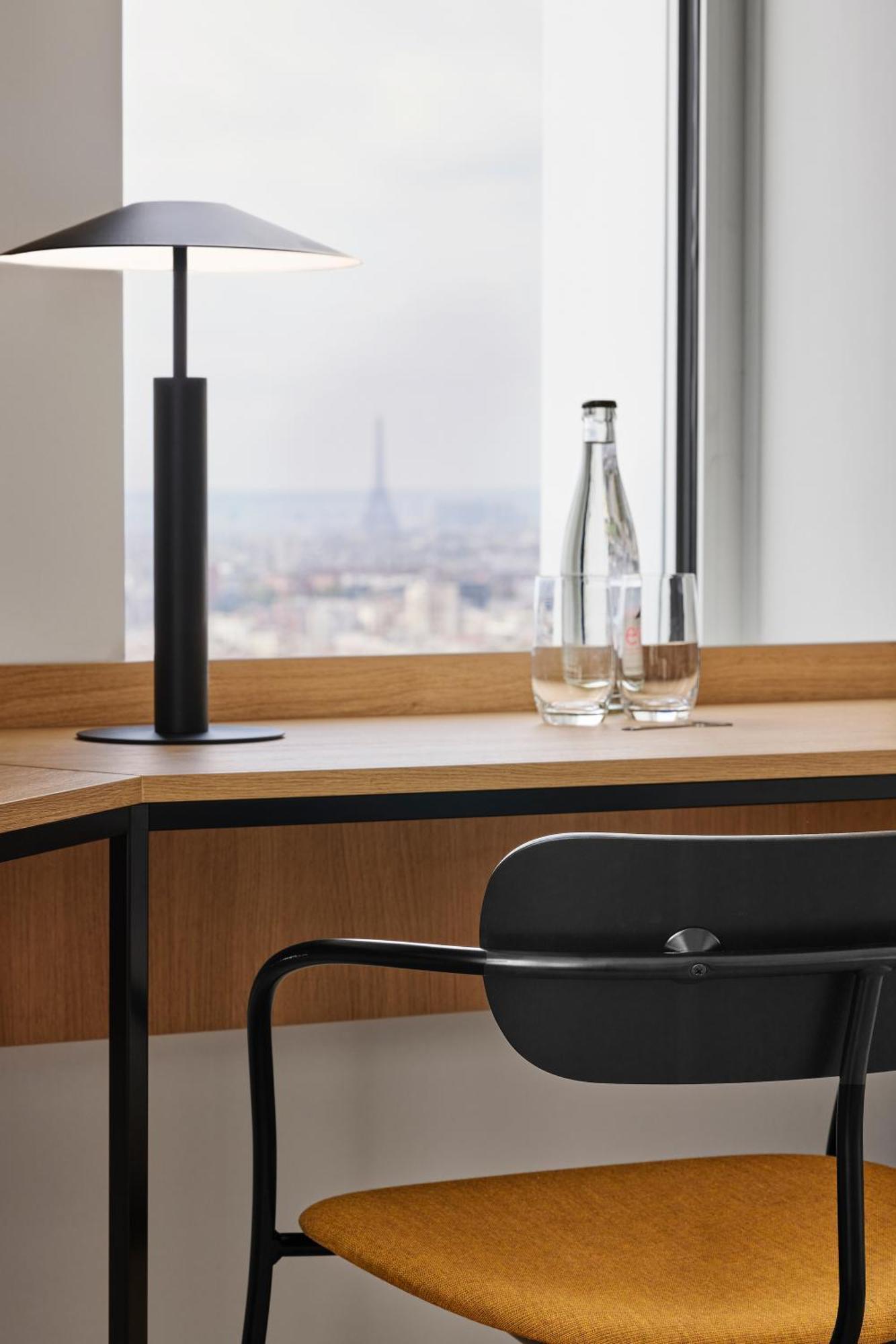 Suite Junior Lit King-Size avec Vue sur Tour Eiffel