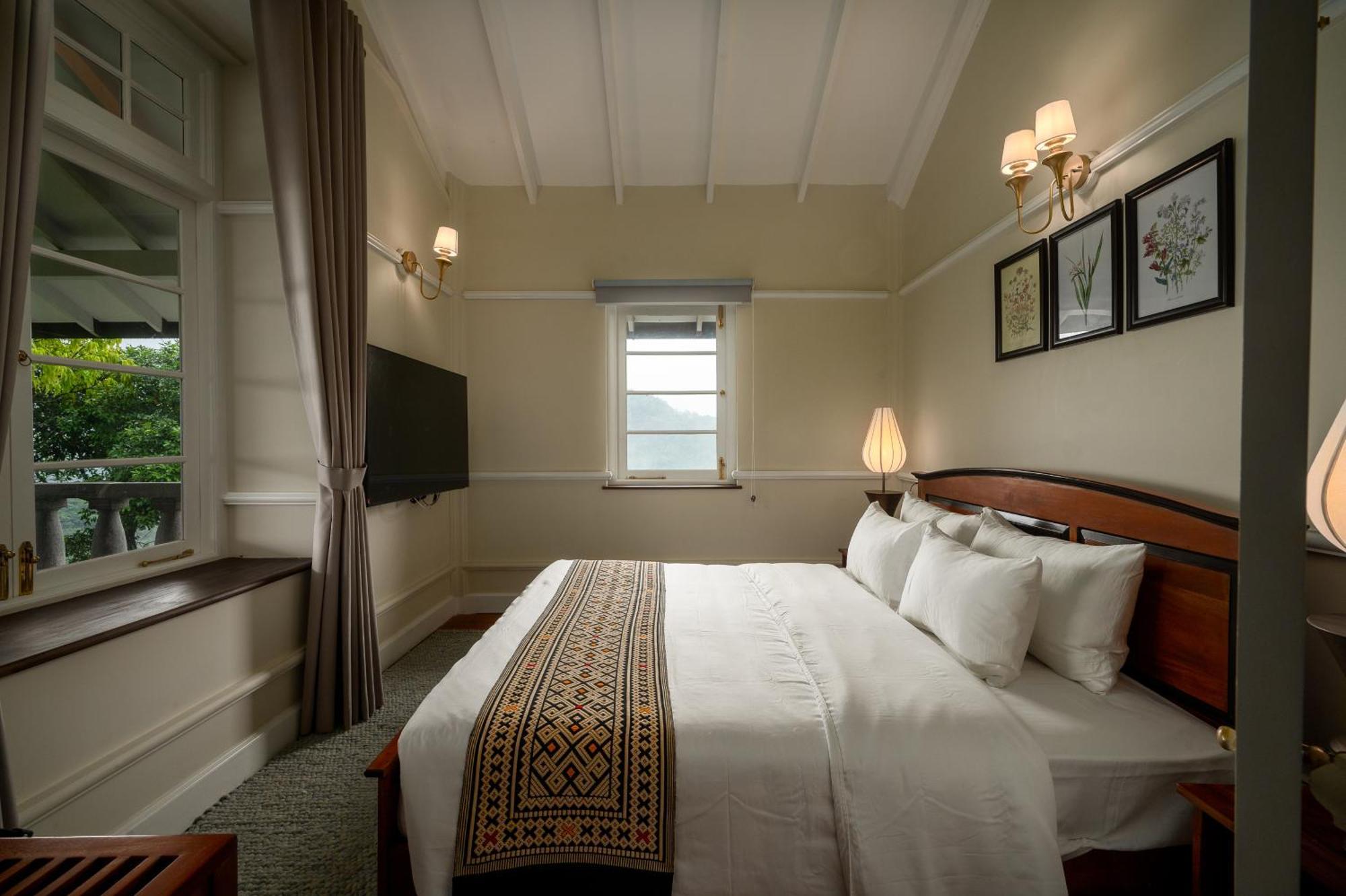 Edinburgh Suite