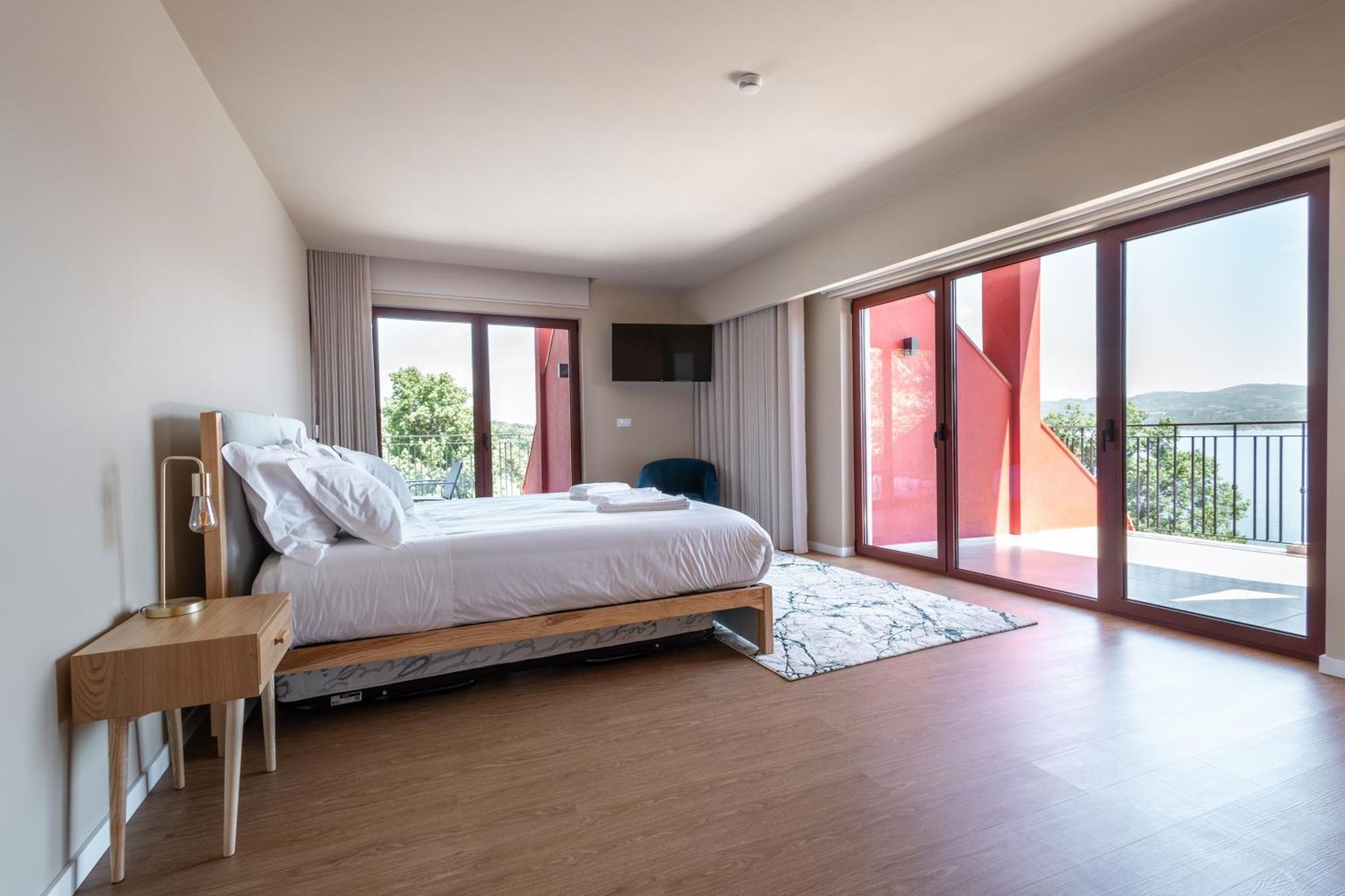 Suite com Vista Lago
