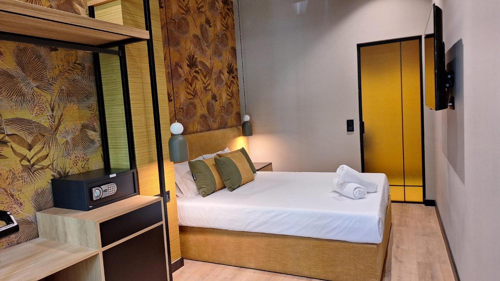 Deluxe Double Room Garden View
