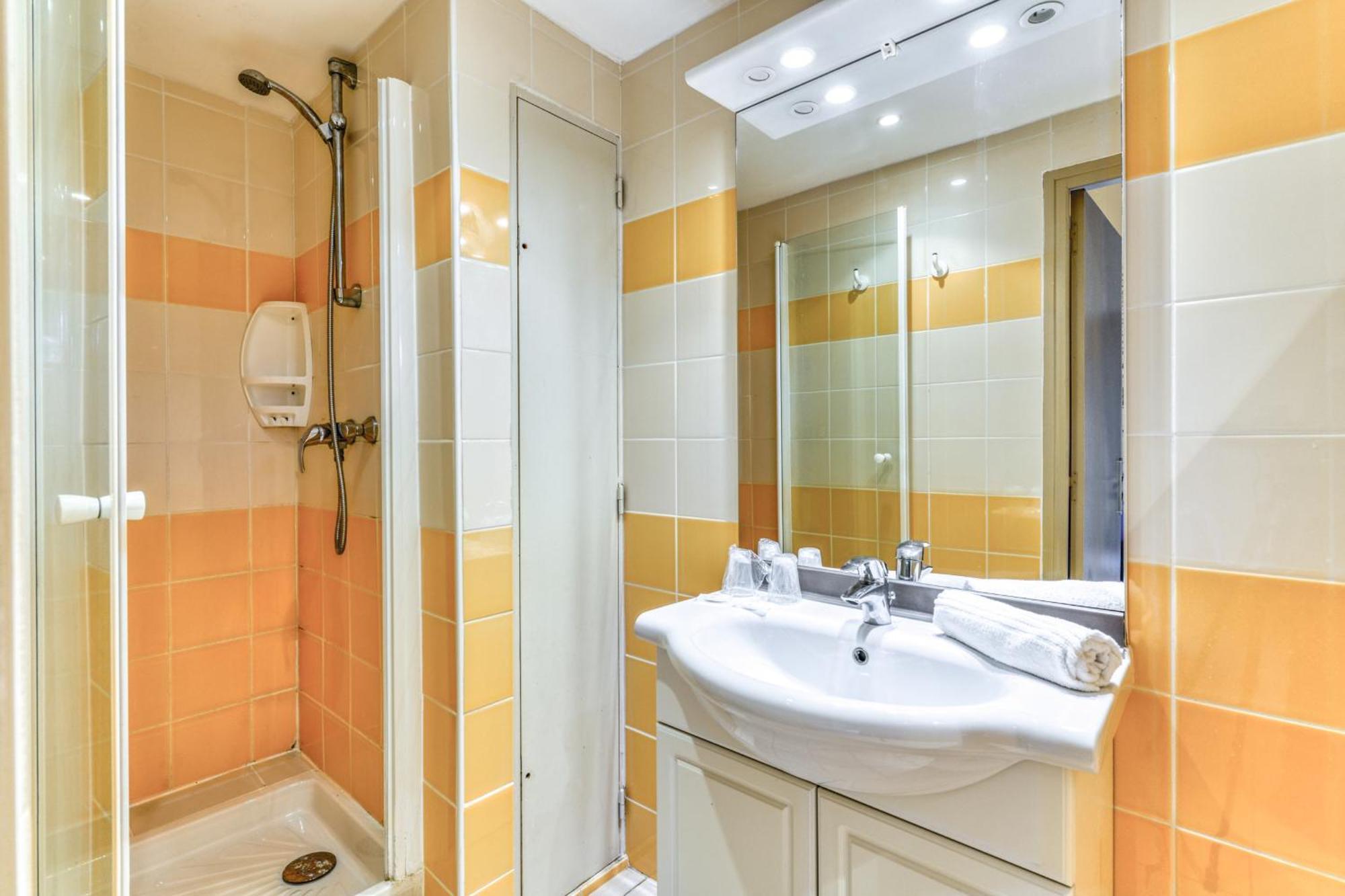 Two-Bedroom Apartment,1618895026:JPEG