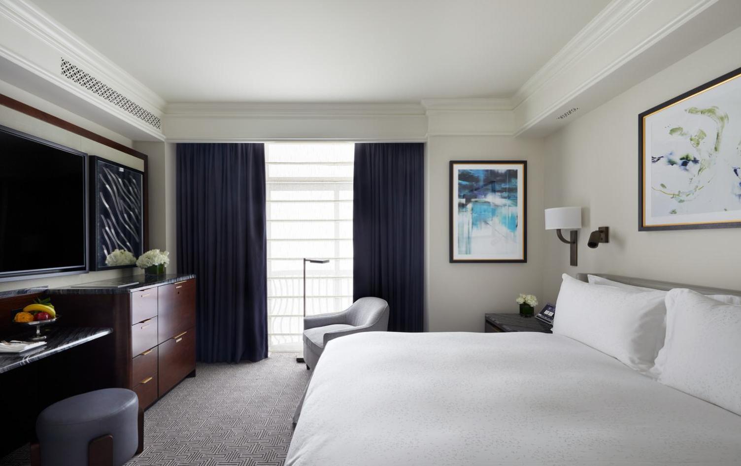 Deluxe King Room