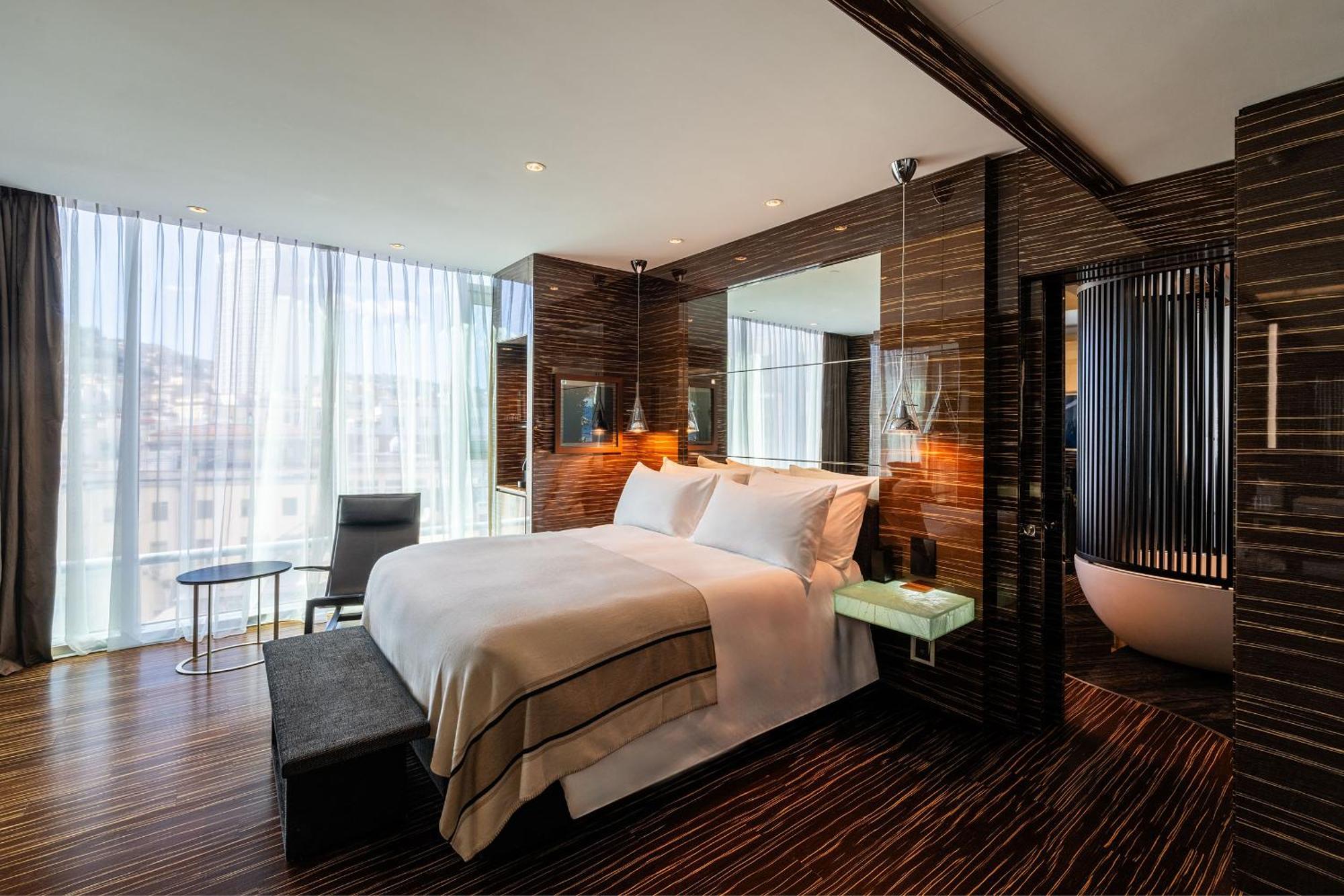 Two-Bedroom Suite Castle View