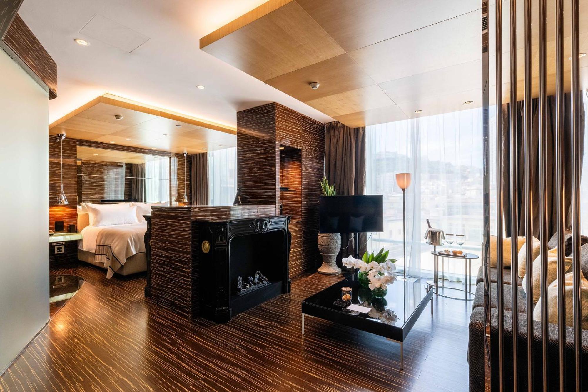 Two-Bedroom Suite Castle View