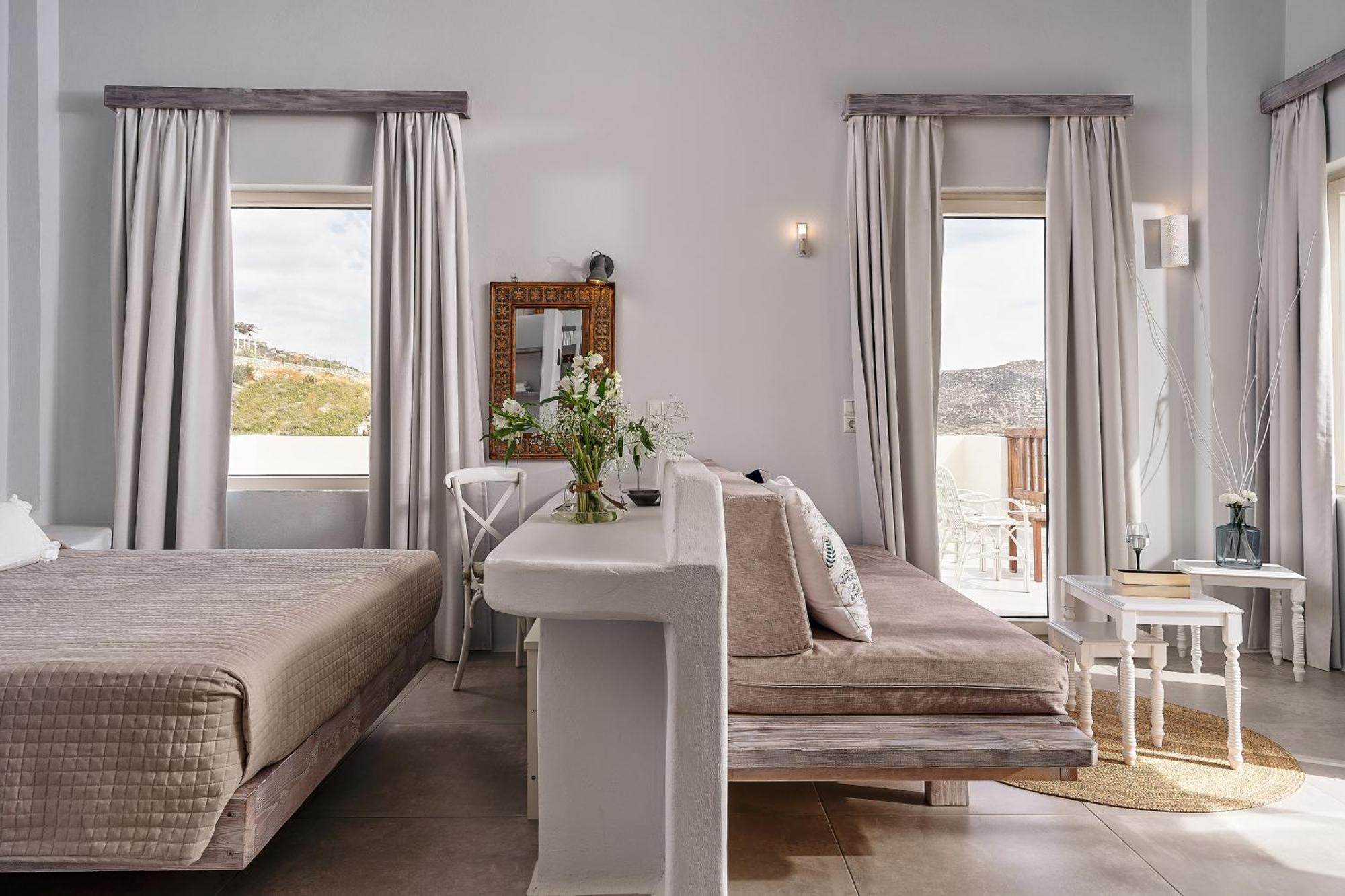 Corner Suite with Panoramic Sea View