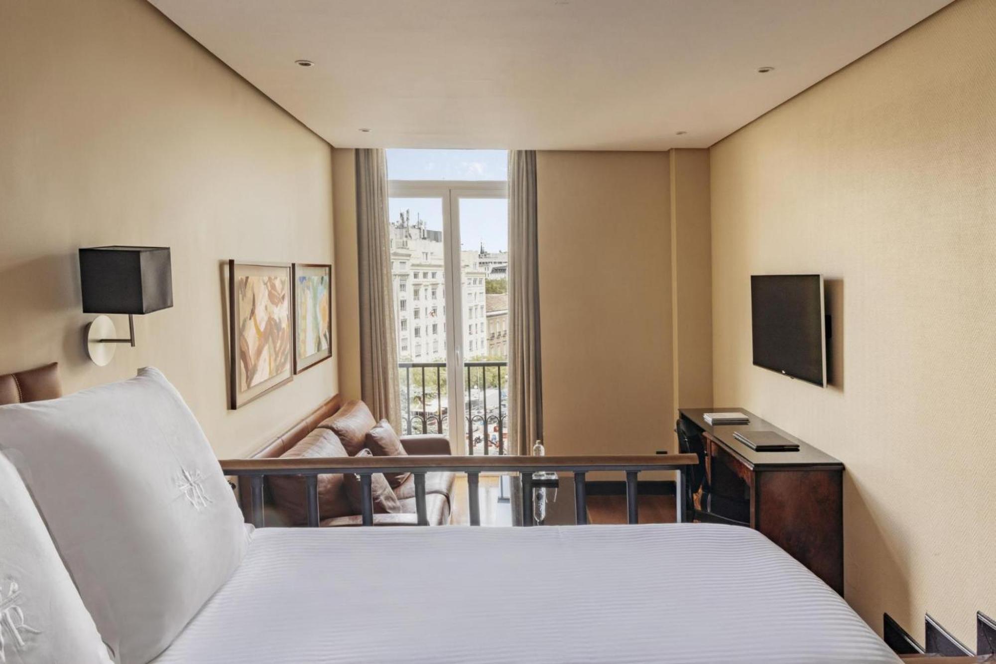 Superior Double or Twin Room City View