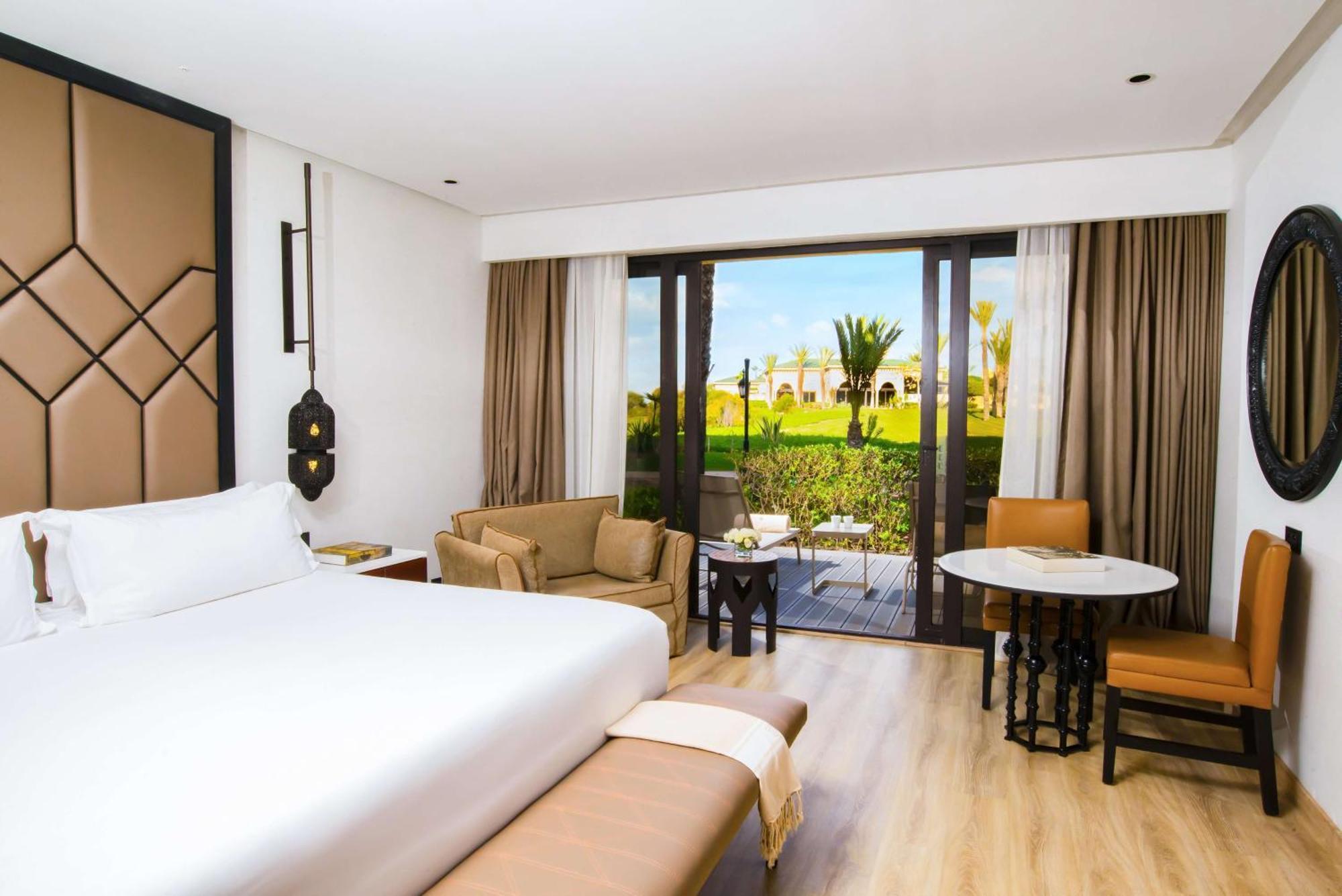 Chambre Lit King-Size avec Terrasse - Vue sur Jardin