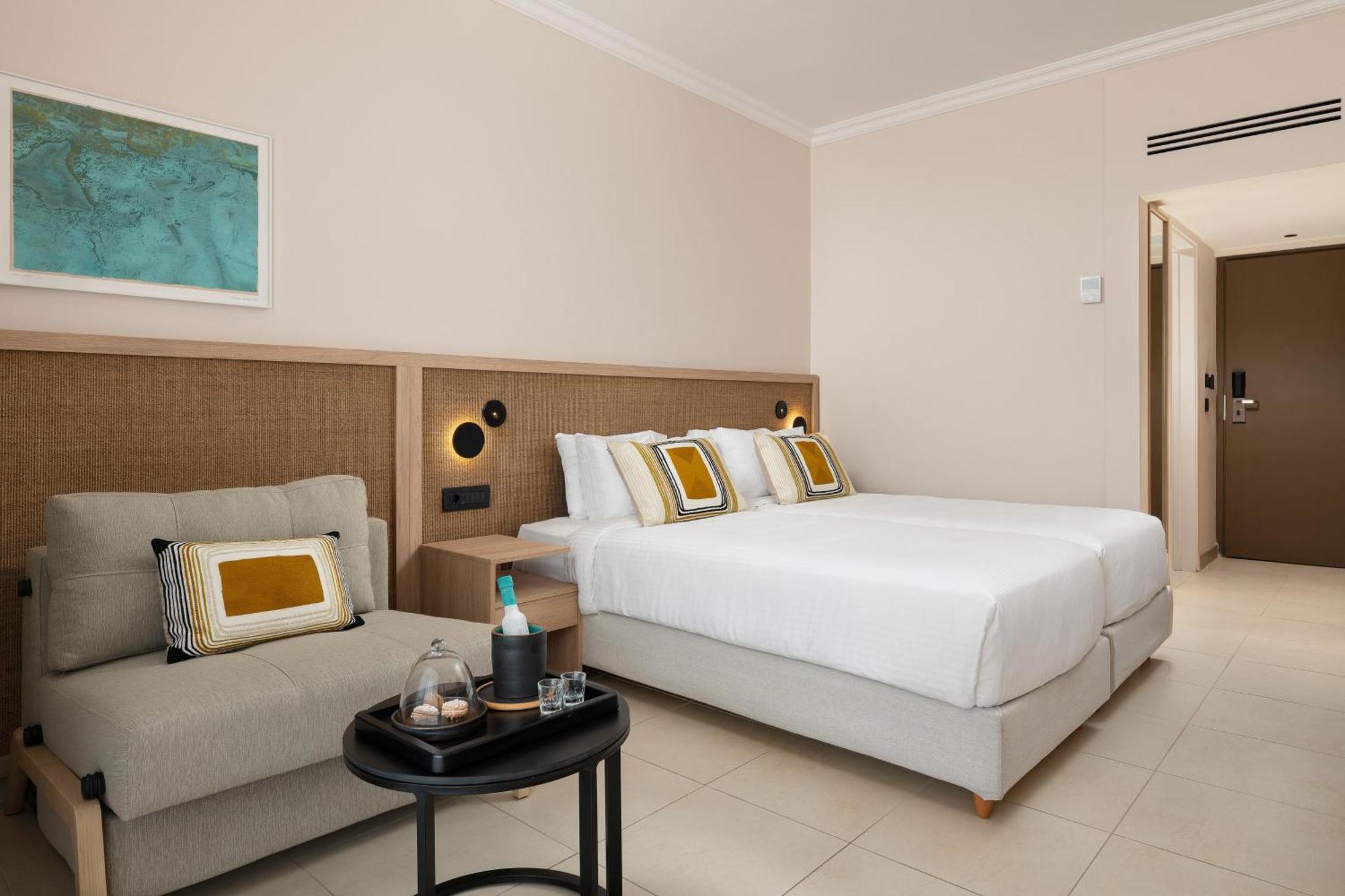 Superior Twin Room Sea View Car rental