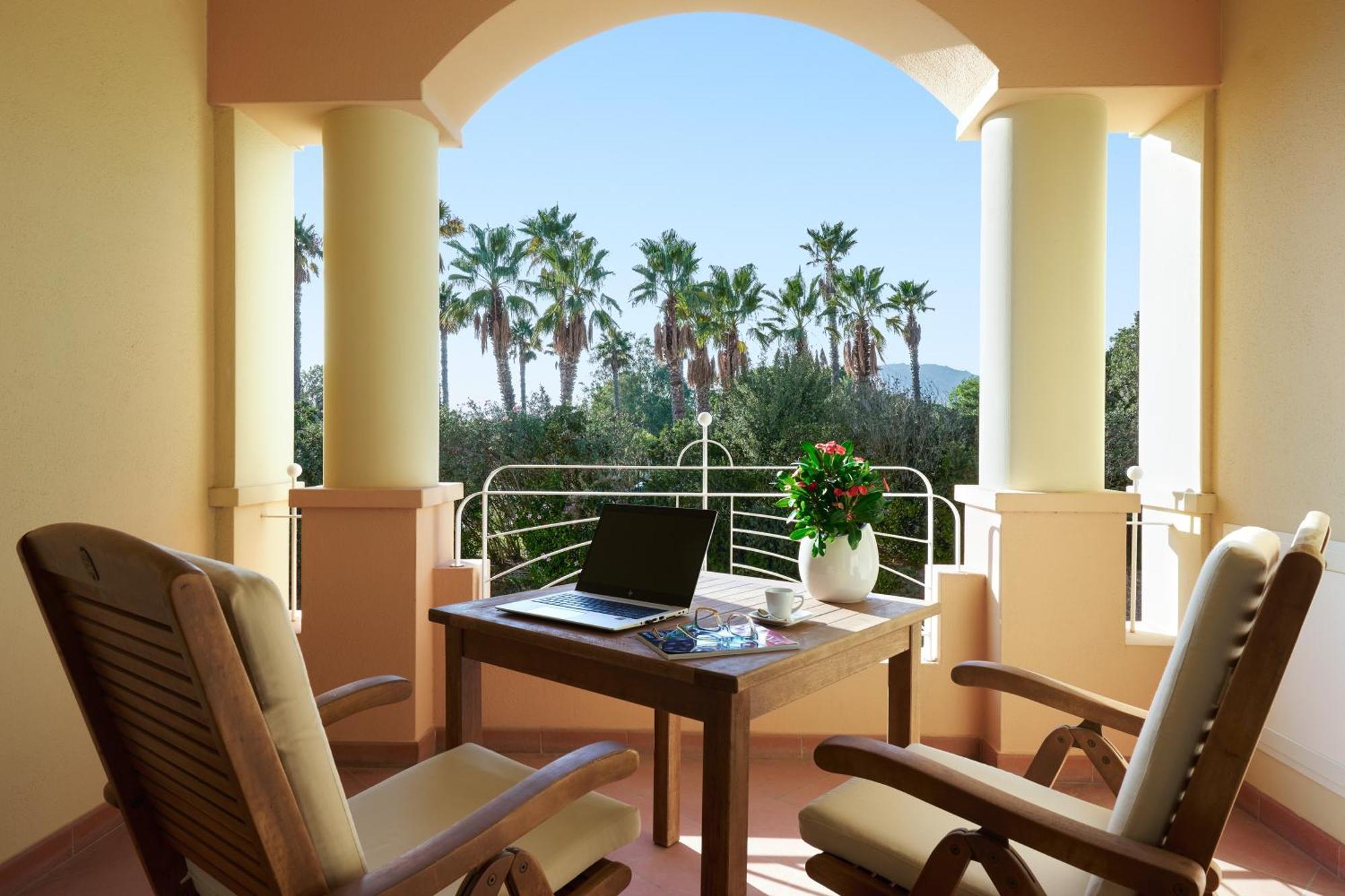 Standard Double Room Garden View