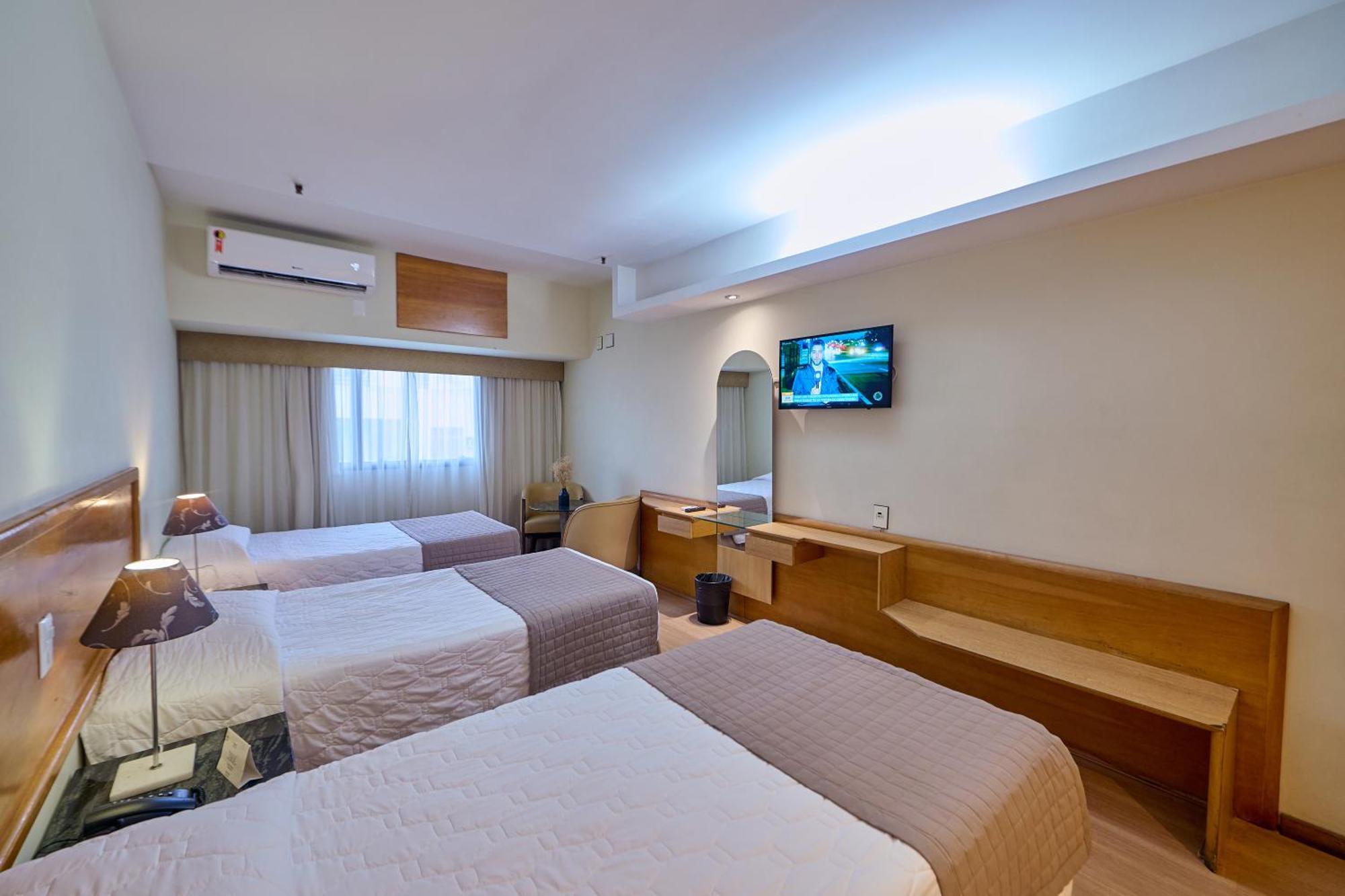 Quarto Triplo Standard
