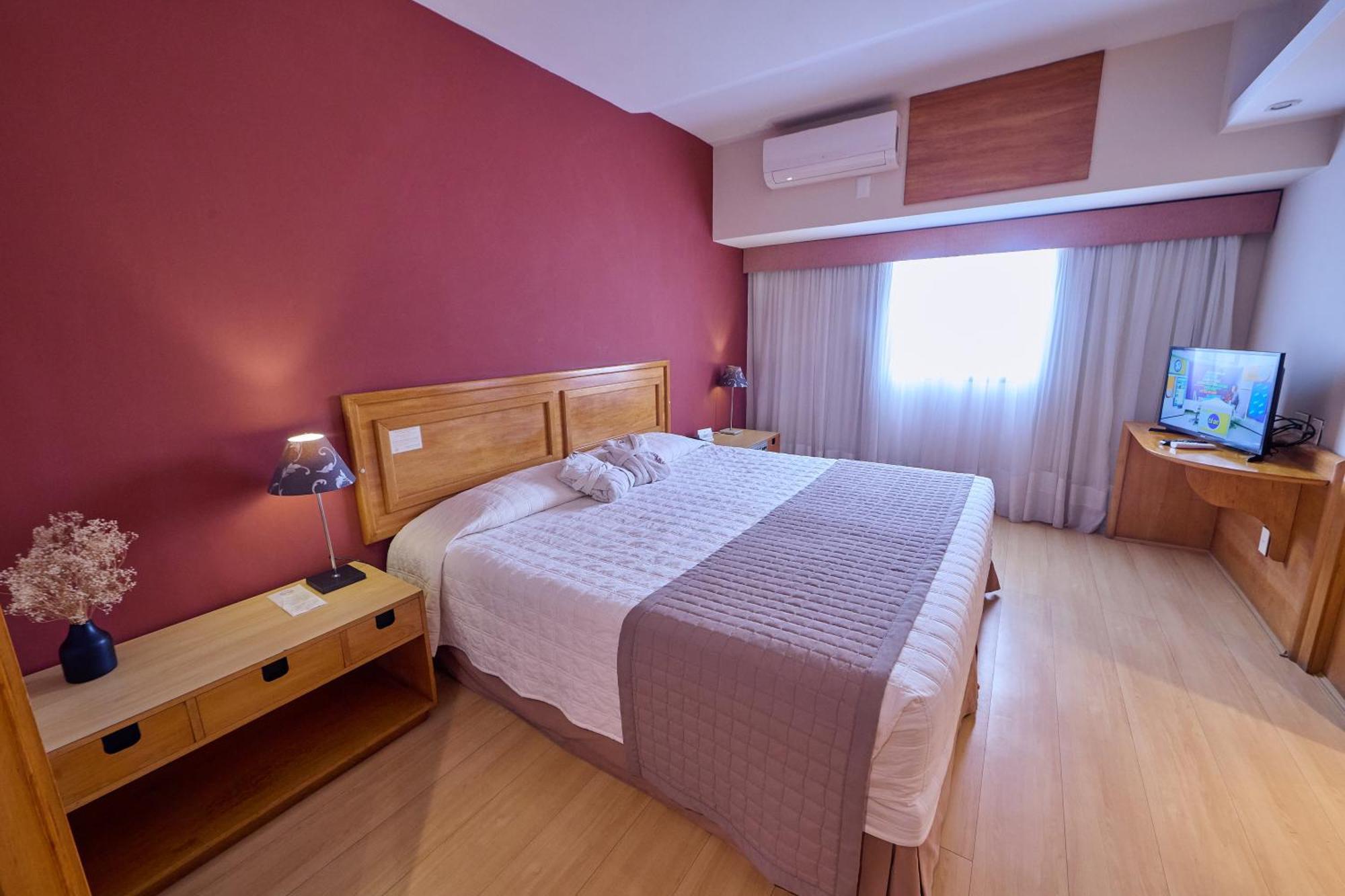 Suíte Executiva com Banheira de Hidromassagem