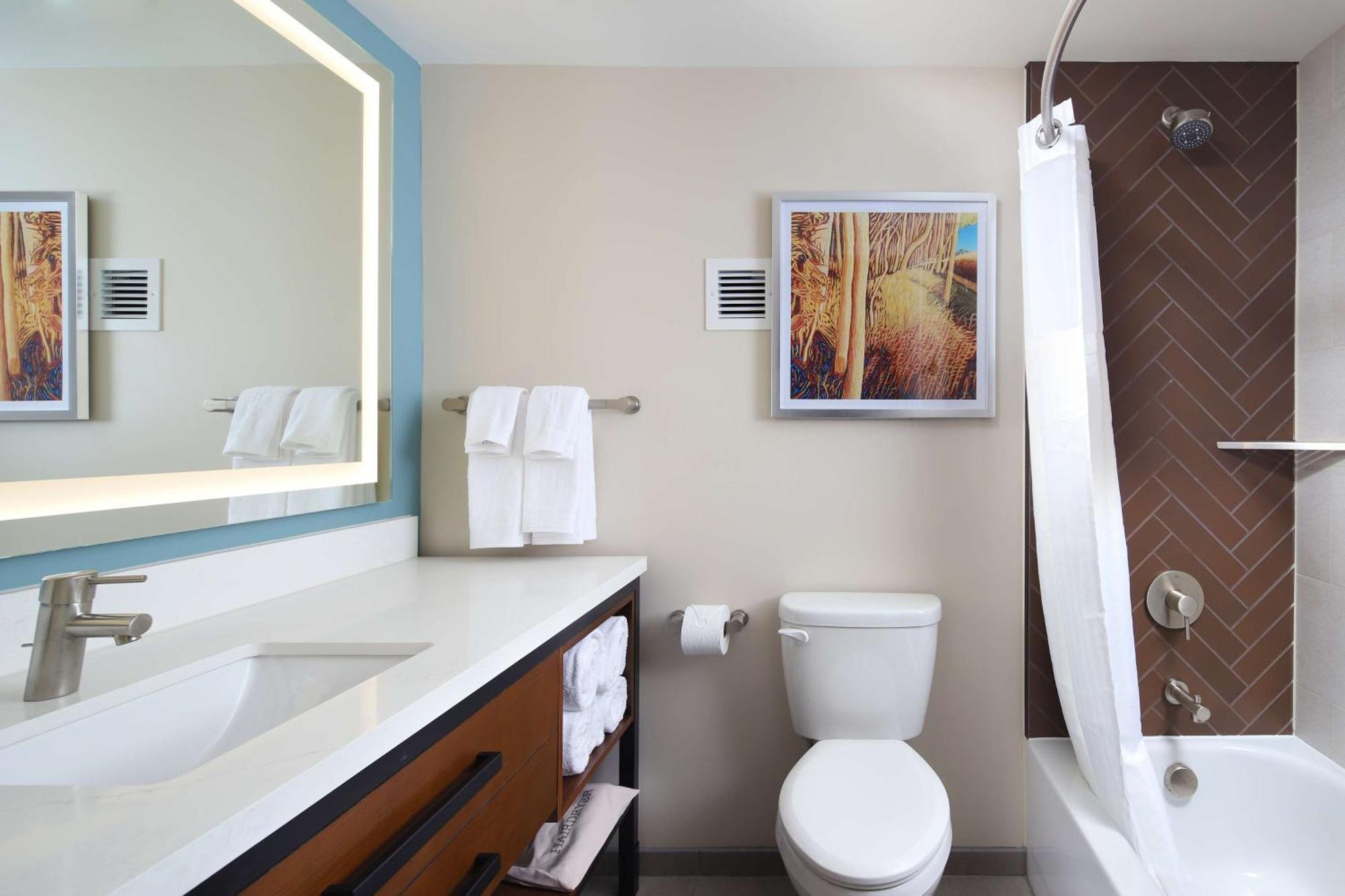 King Room with City View