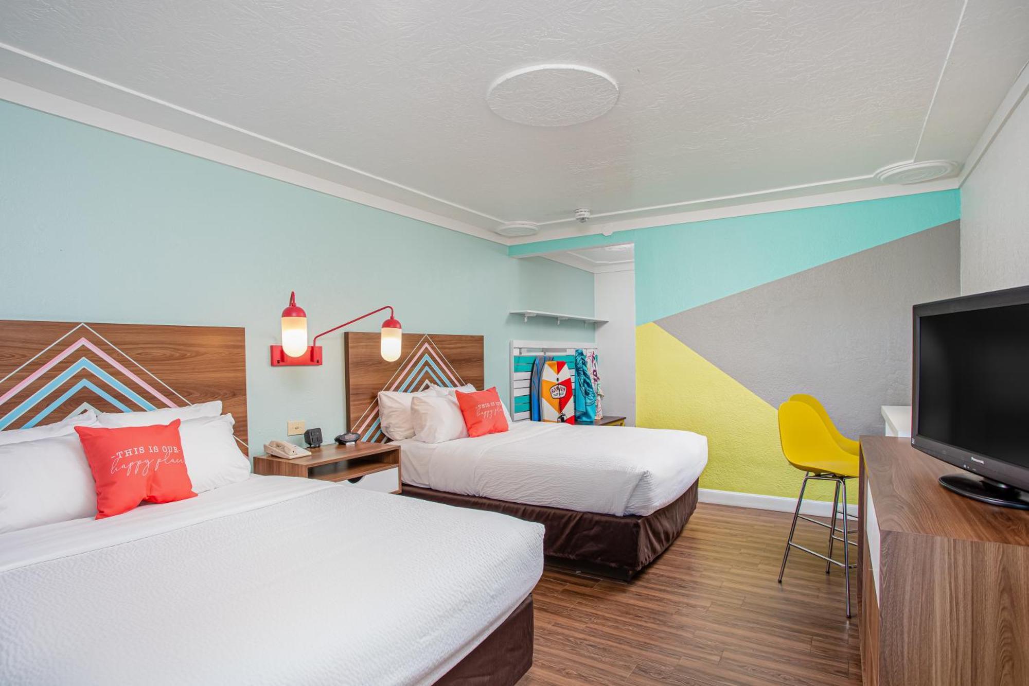 Deluxe Queen Room Two Queen Beds Street View