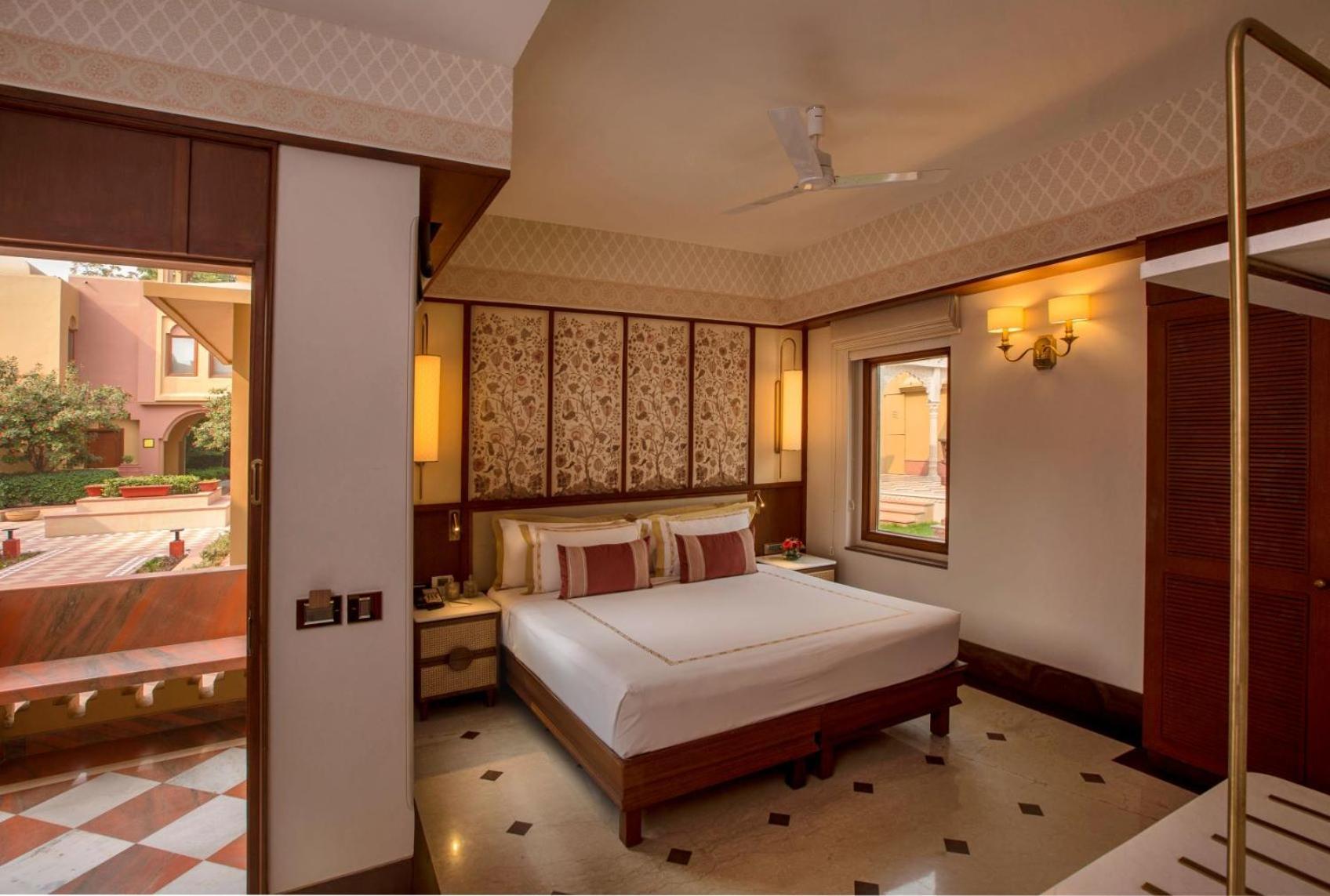 Deluxe Room,1624759498:JPEG