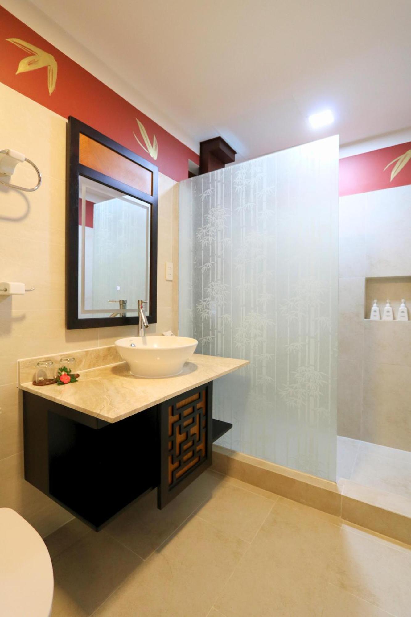 Deluxe Garden View Room