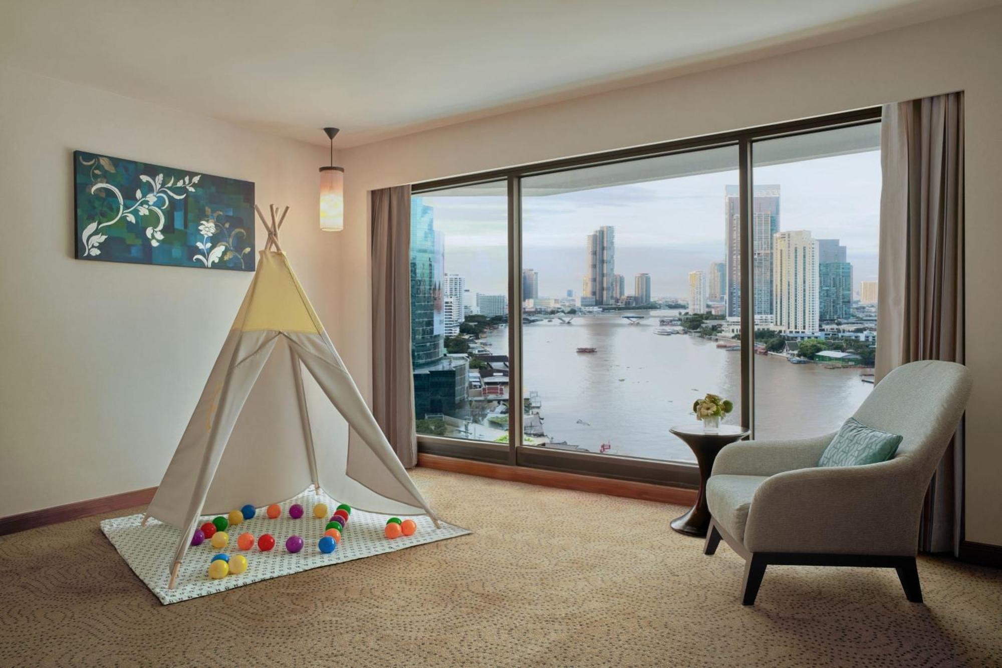 Family King Suite