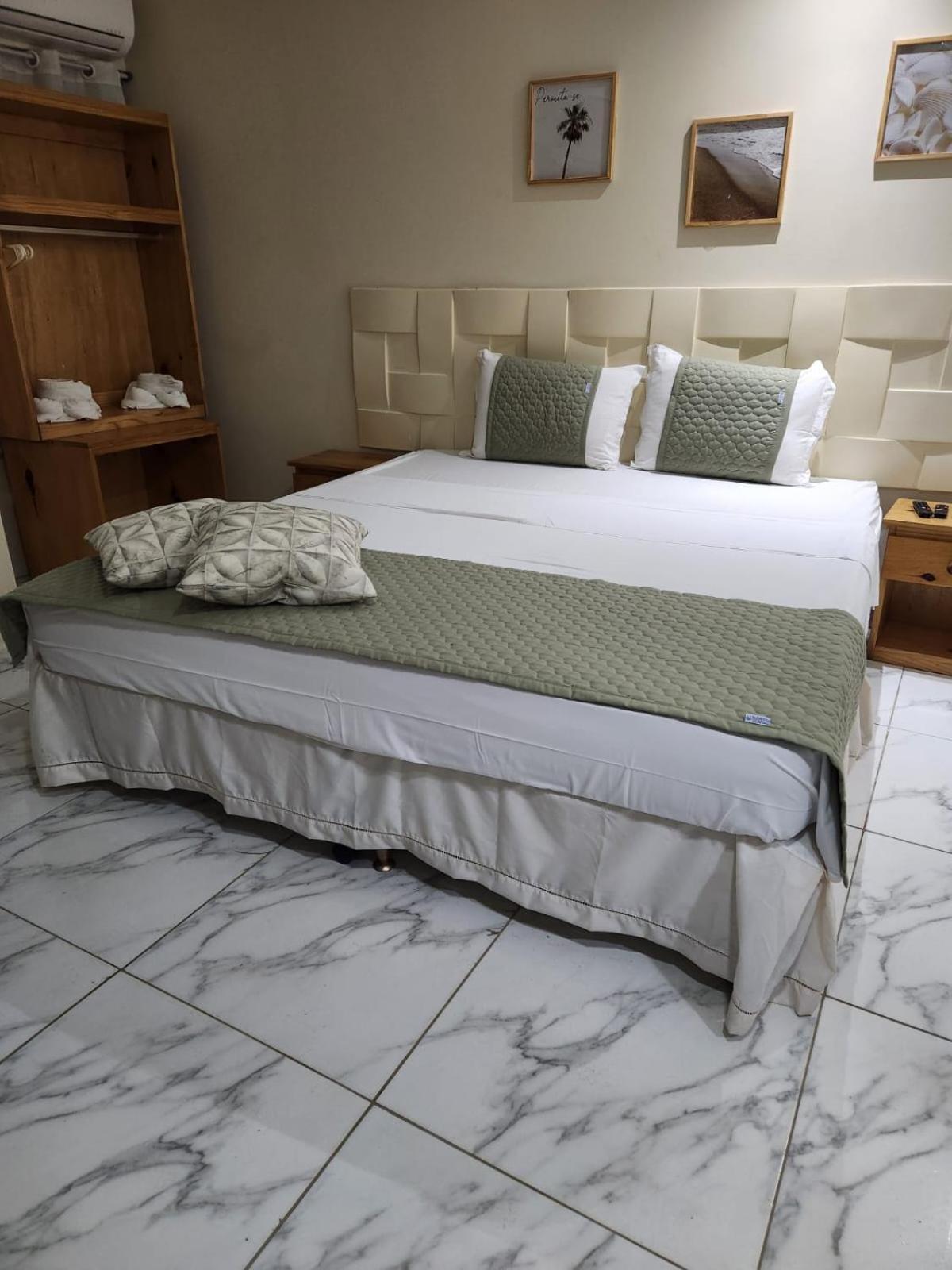 Quarto Duplo