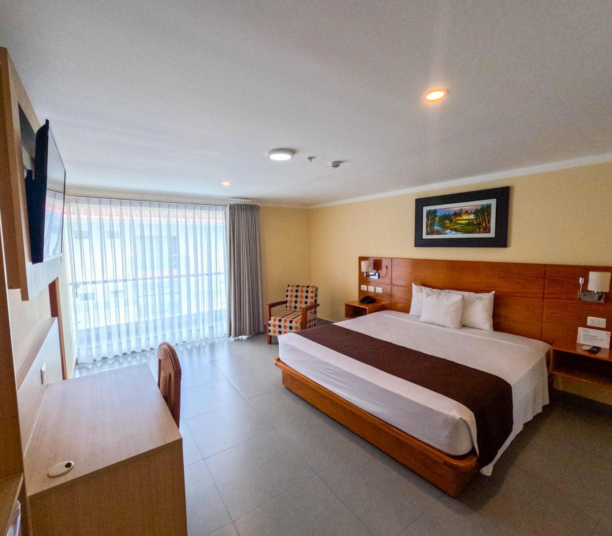 Superior King Room