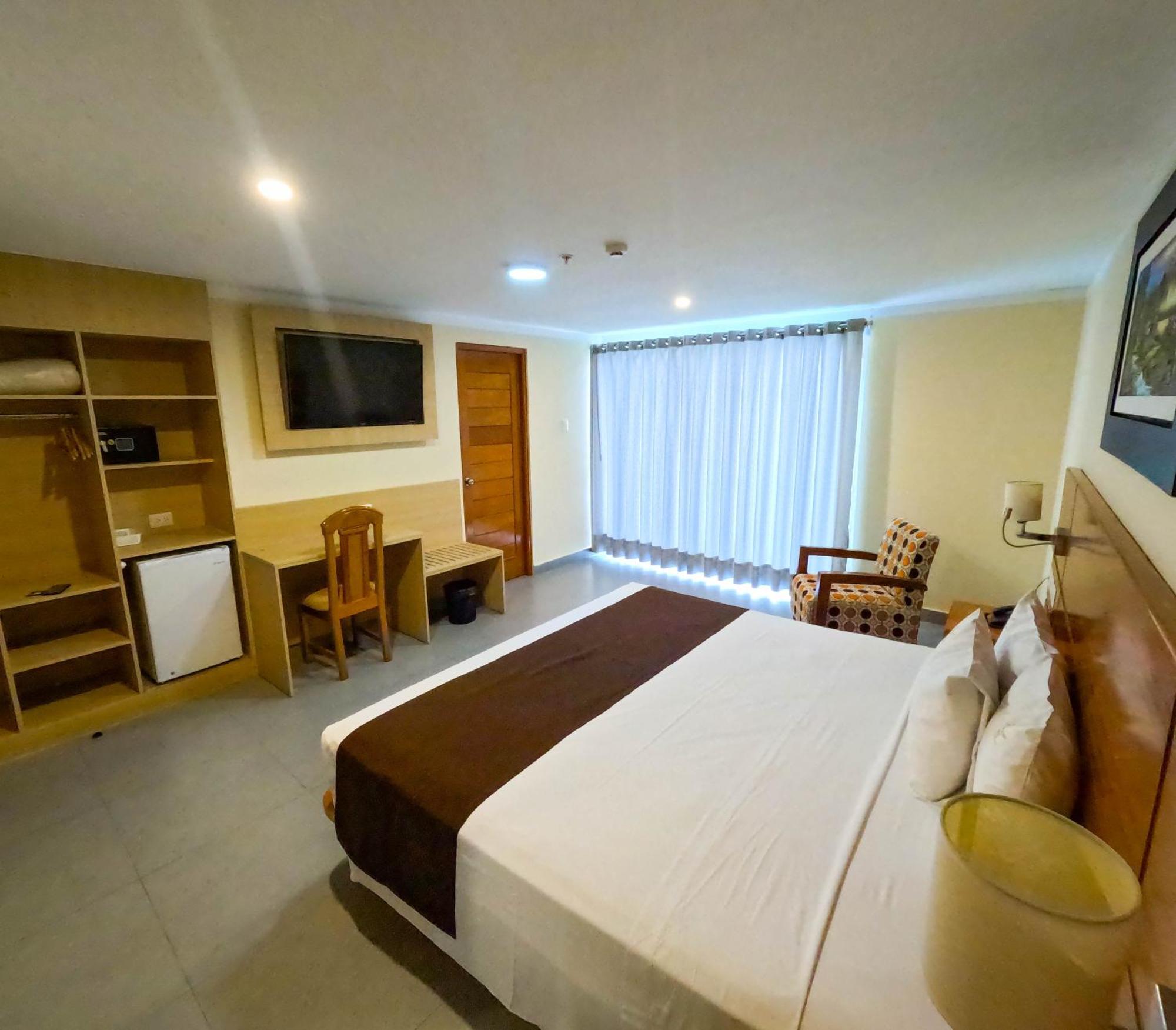 Superior King Room
