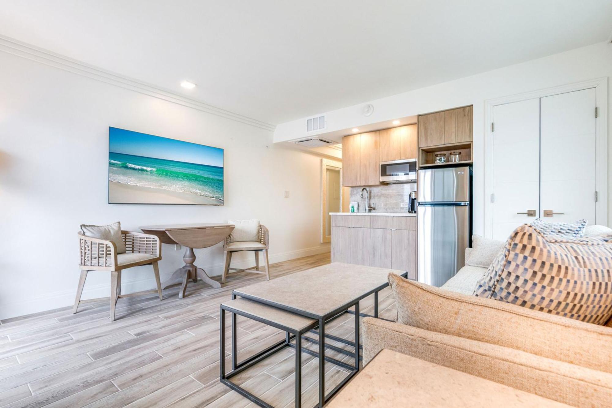 Gulf Front Suite First Floor