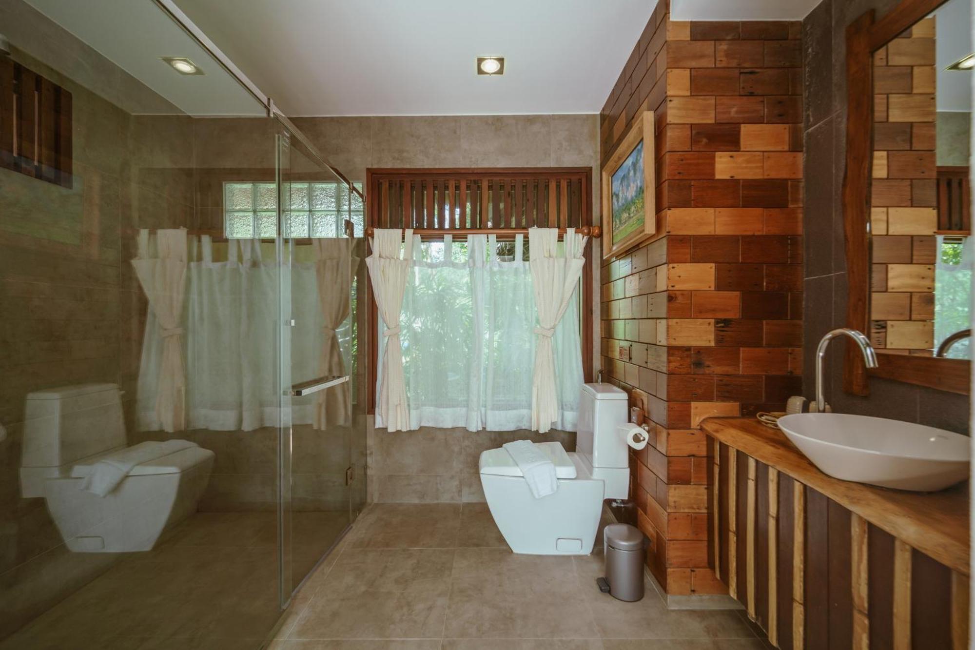 Pano Cliff View Cottage