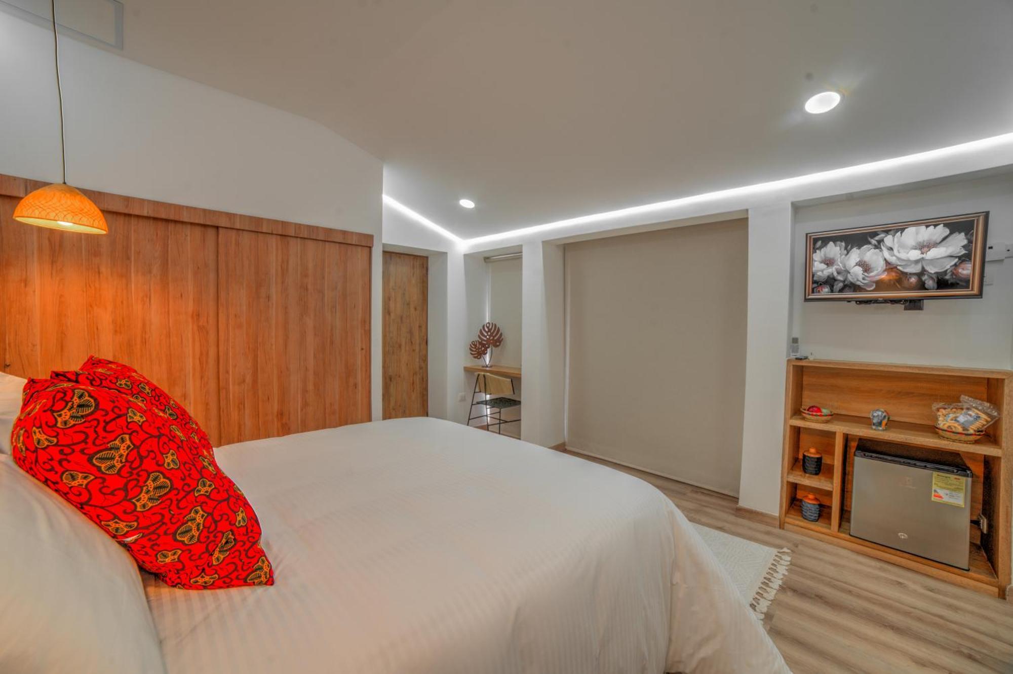 Habitación Doble Deluxe con balcón y vistas al mar
