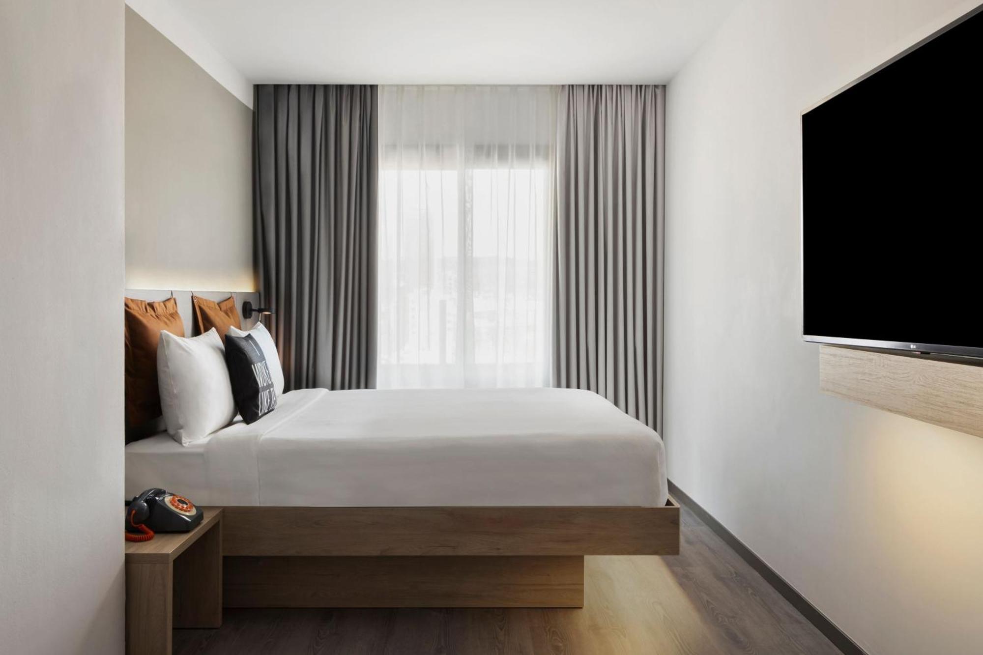 Moxy Queen Room Balcony