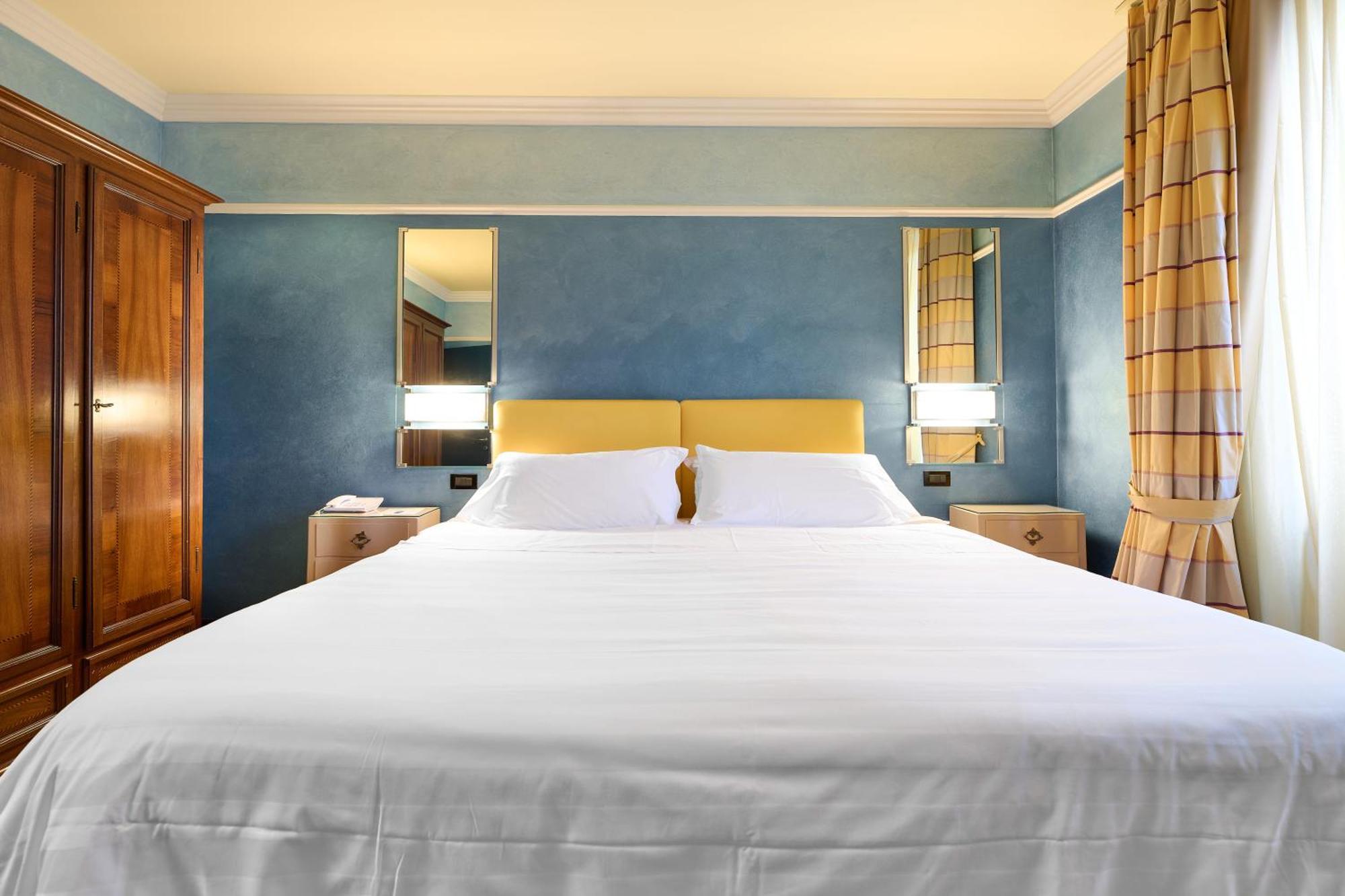 Junior Suite Spa Bath Spa Access