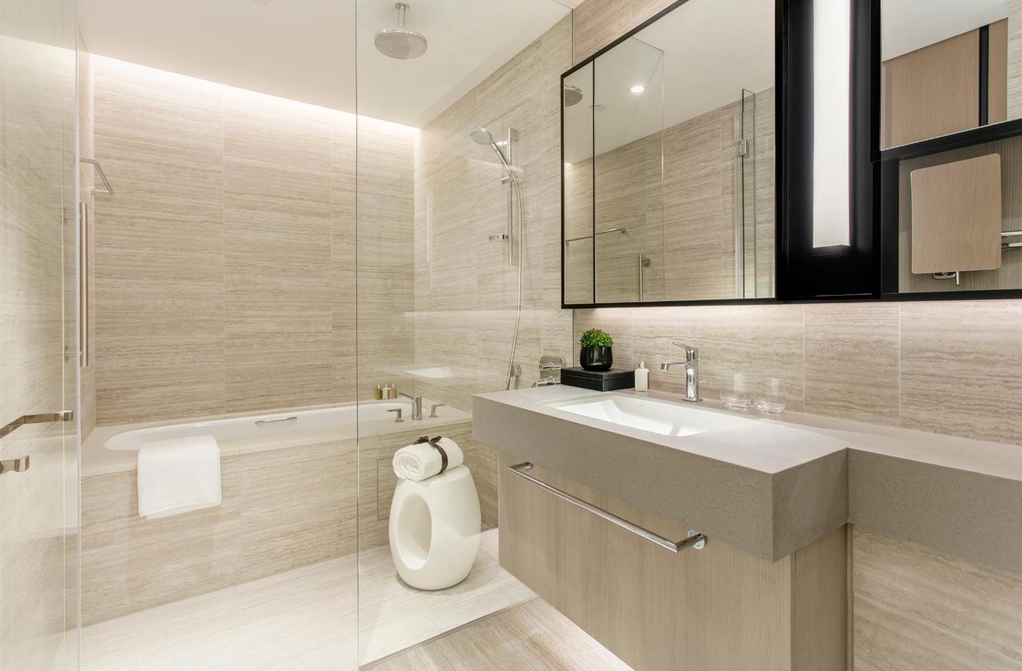 Deluxe One-Bedroom Suite