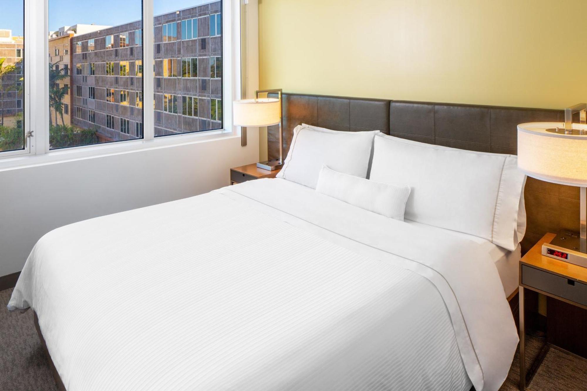 Suíte de 1 Quarto com Cama King-size e Sofá-cama