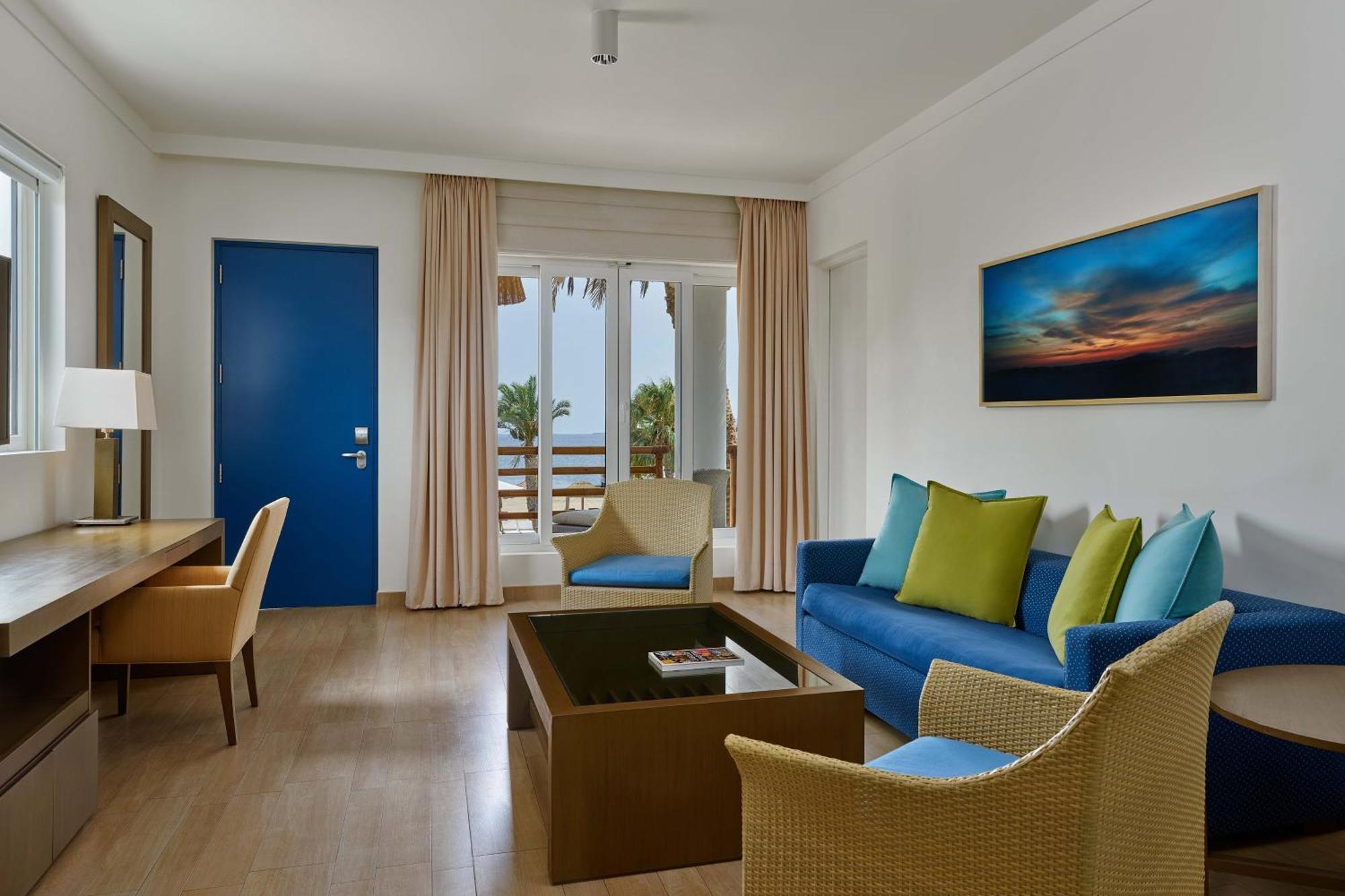 Solarium Larger Suite 1 King Sofa Bed Oceanfront