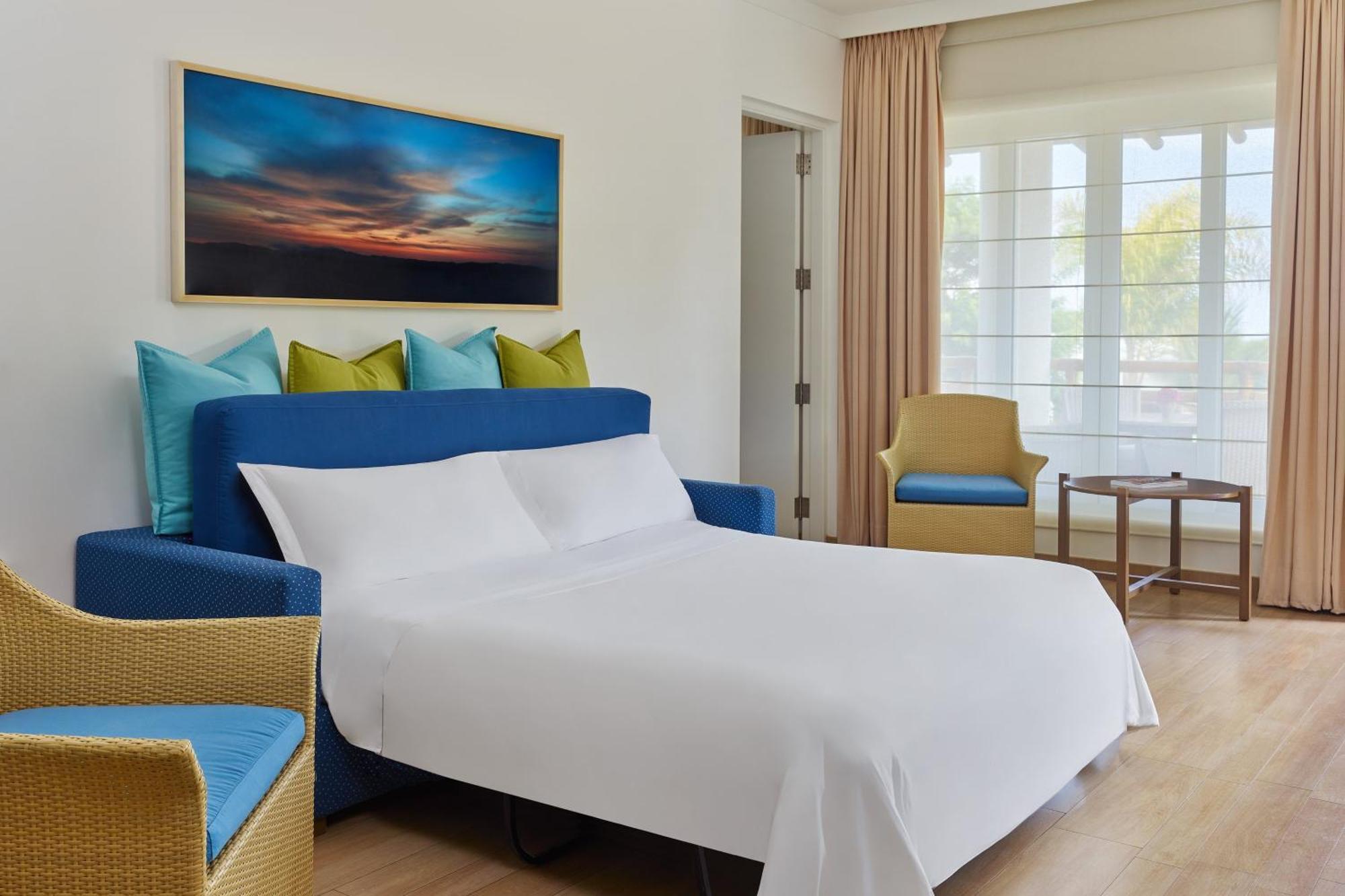 Solarium Larger Suite 1 King Sofa Bed Oceanfront