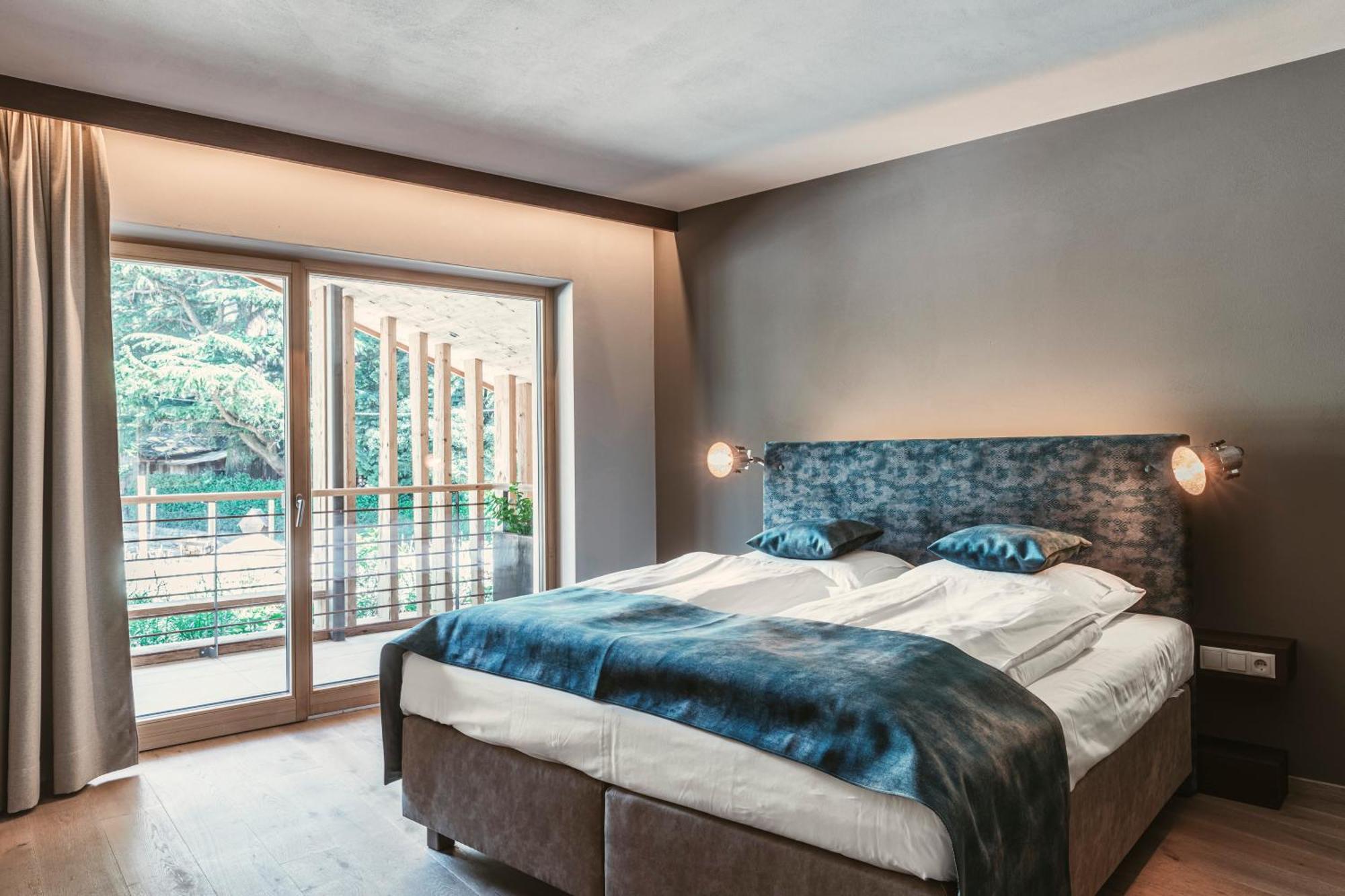 Apartment mit Balkon