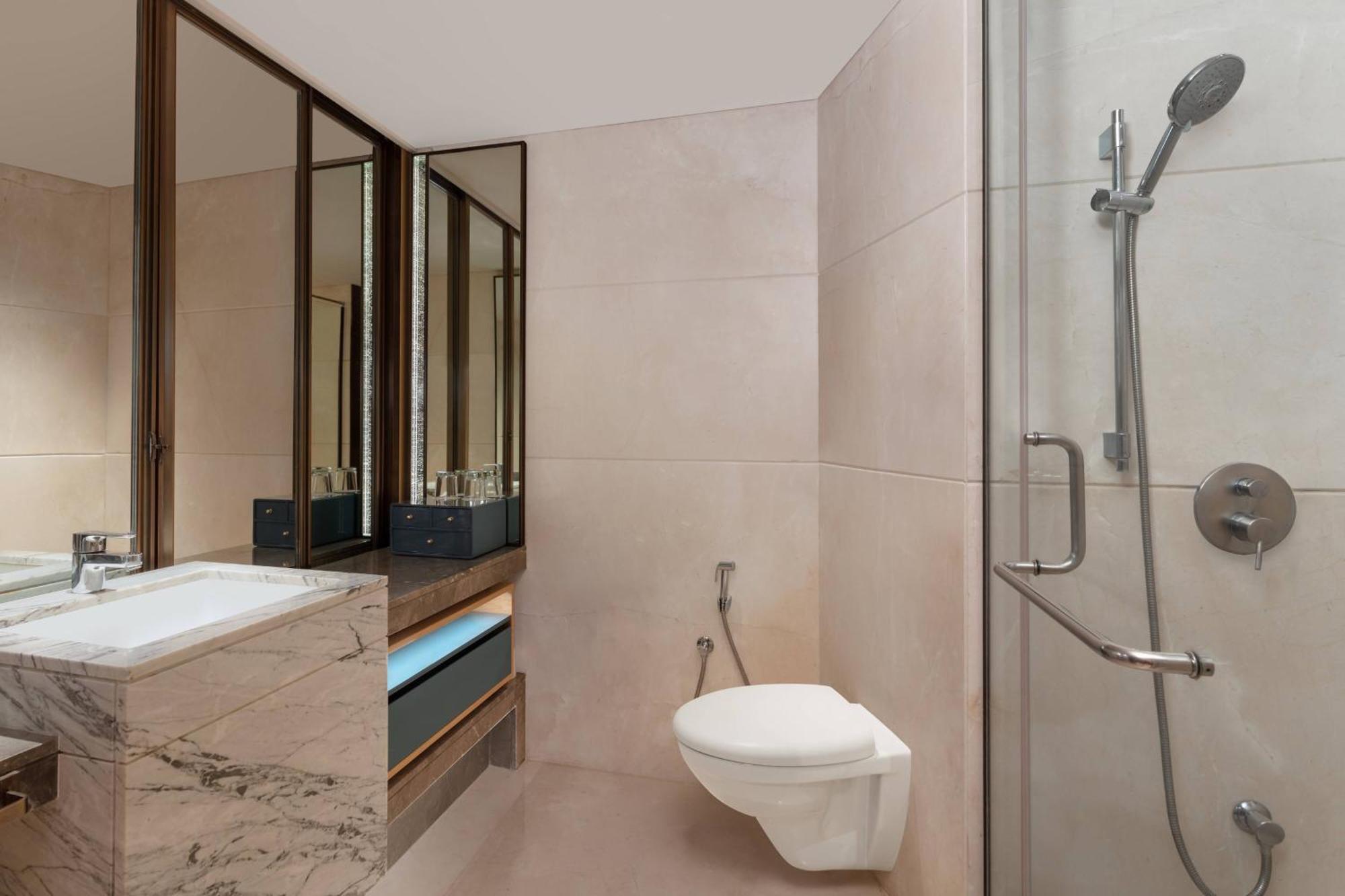 Premium, Guest room, 1 King, River view,1633686124:JPEG