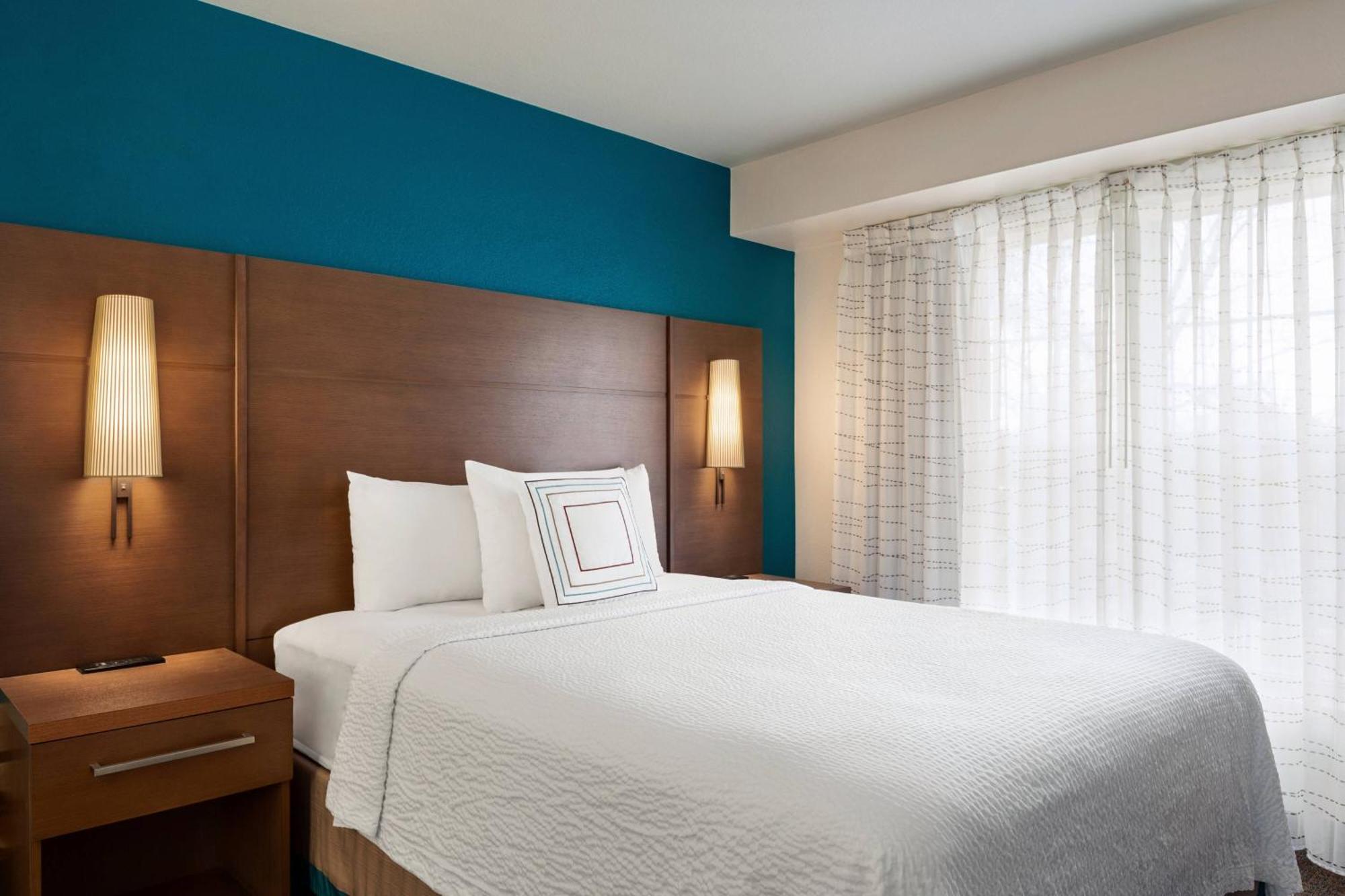 One-Bedroom Queen Suite with Sofa Bed